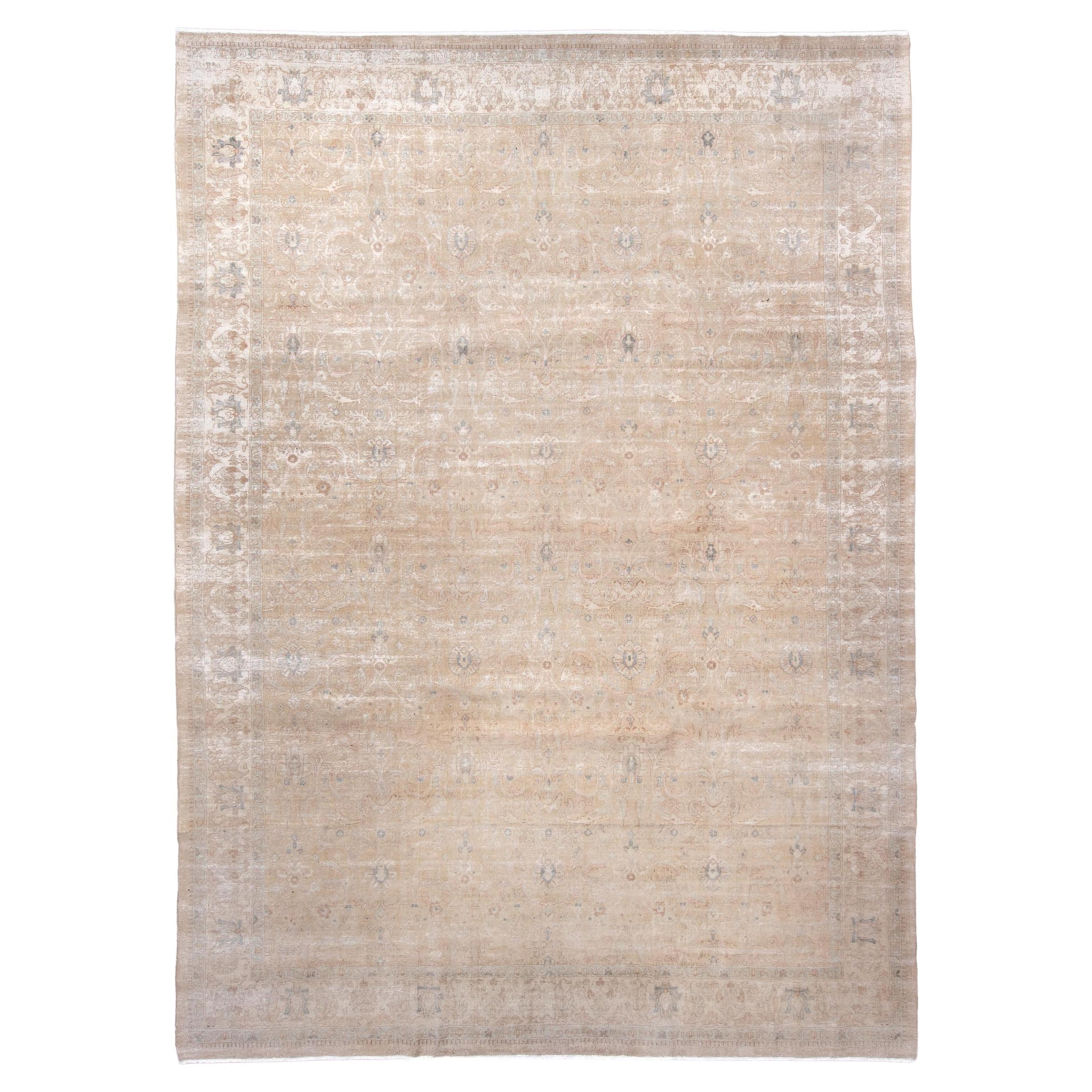 Title: Antique Hand-Knotted Sivas Rug – Subtle Distressed Elegance