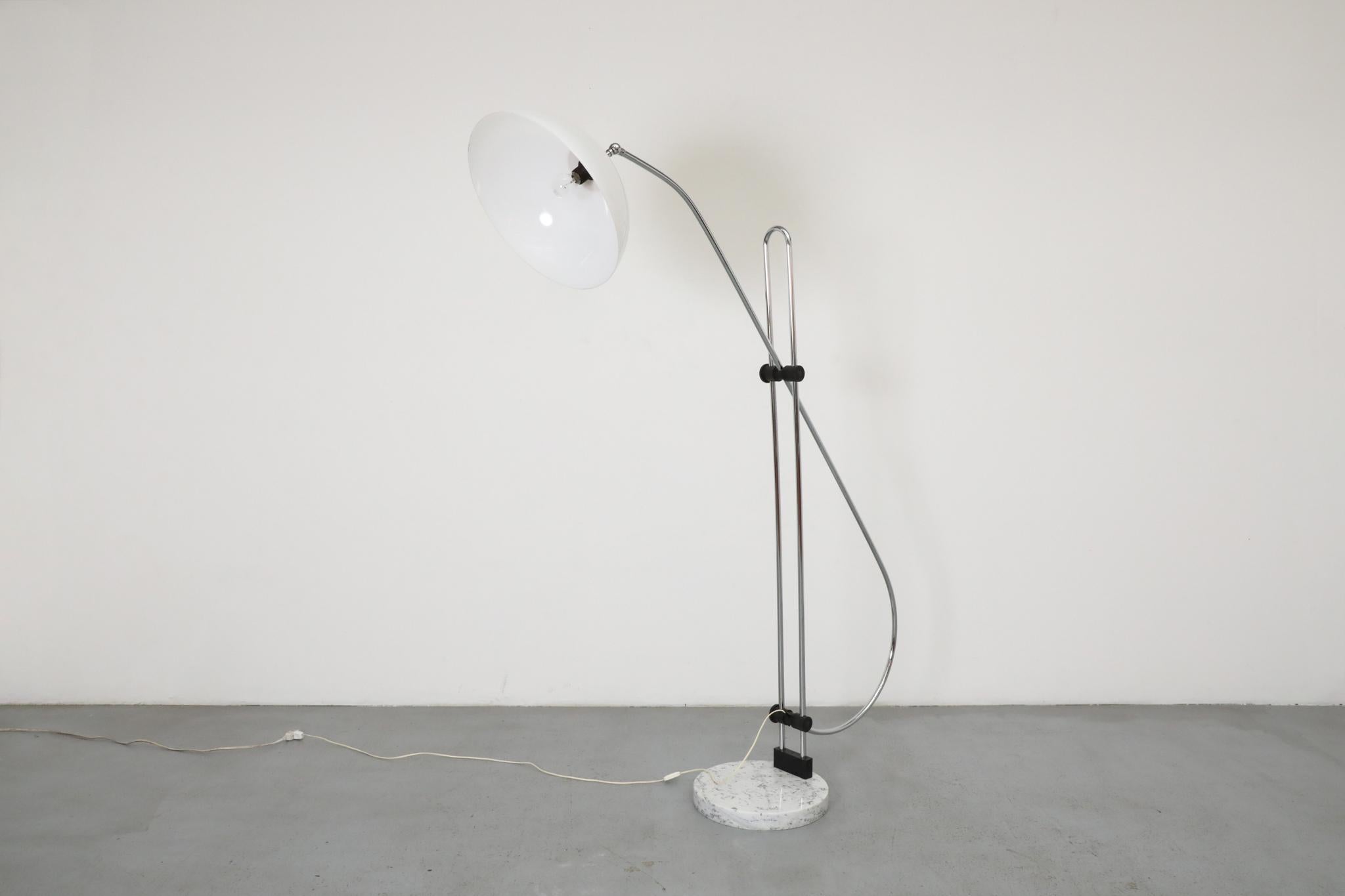 Title: Gaetano Sciolari Mid-Century Modern Chrome Arc Floor Lamp for Boulanger (Mitte des 20. Jahrhunderts) im Angebot
