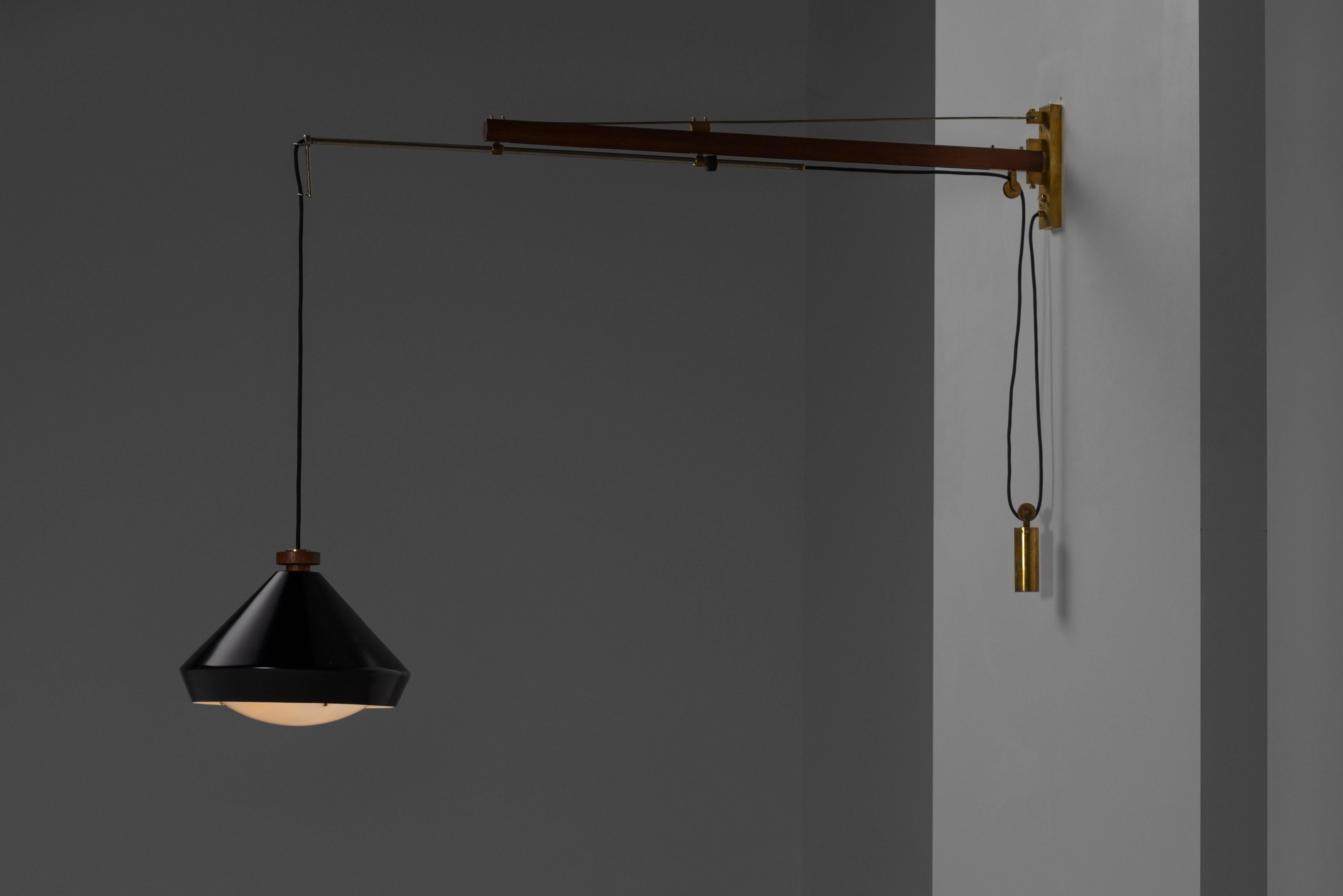 Tito Agnoli 177a wall lamp Oluce Italy 1957 For Sale 6