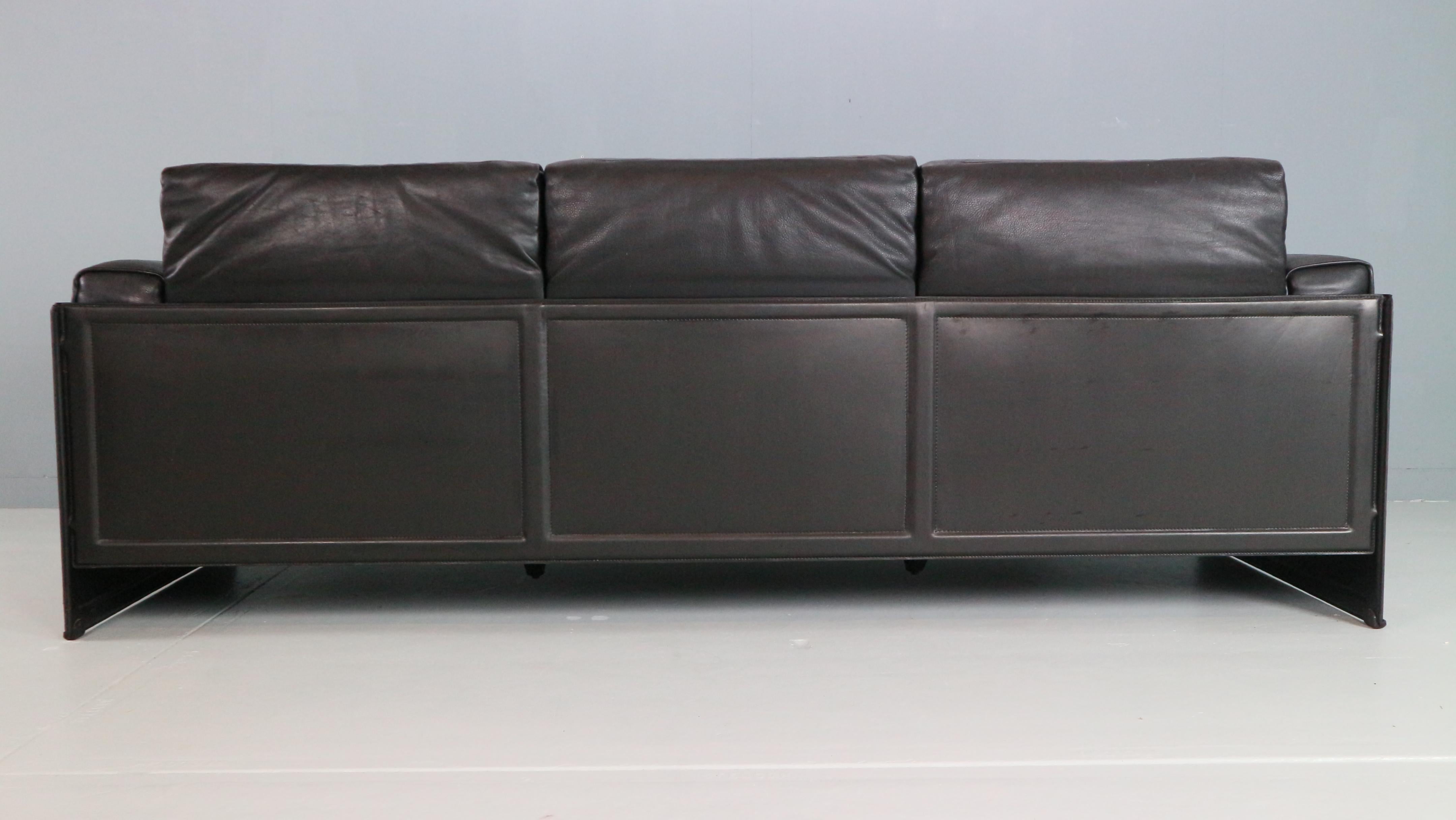 Tito Agnoli 3-Sitzer Korium Sofa für Matteo Grassi - Schwarzes Leder im Angebot 7