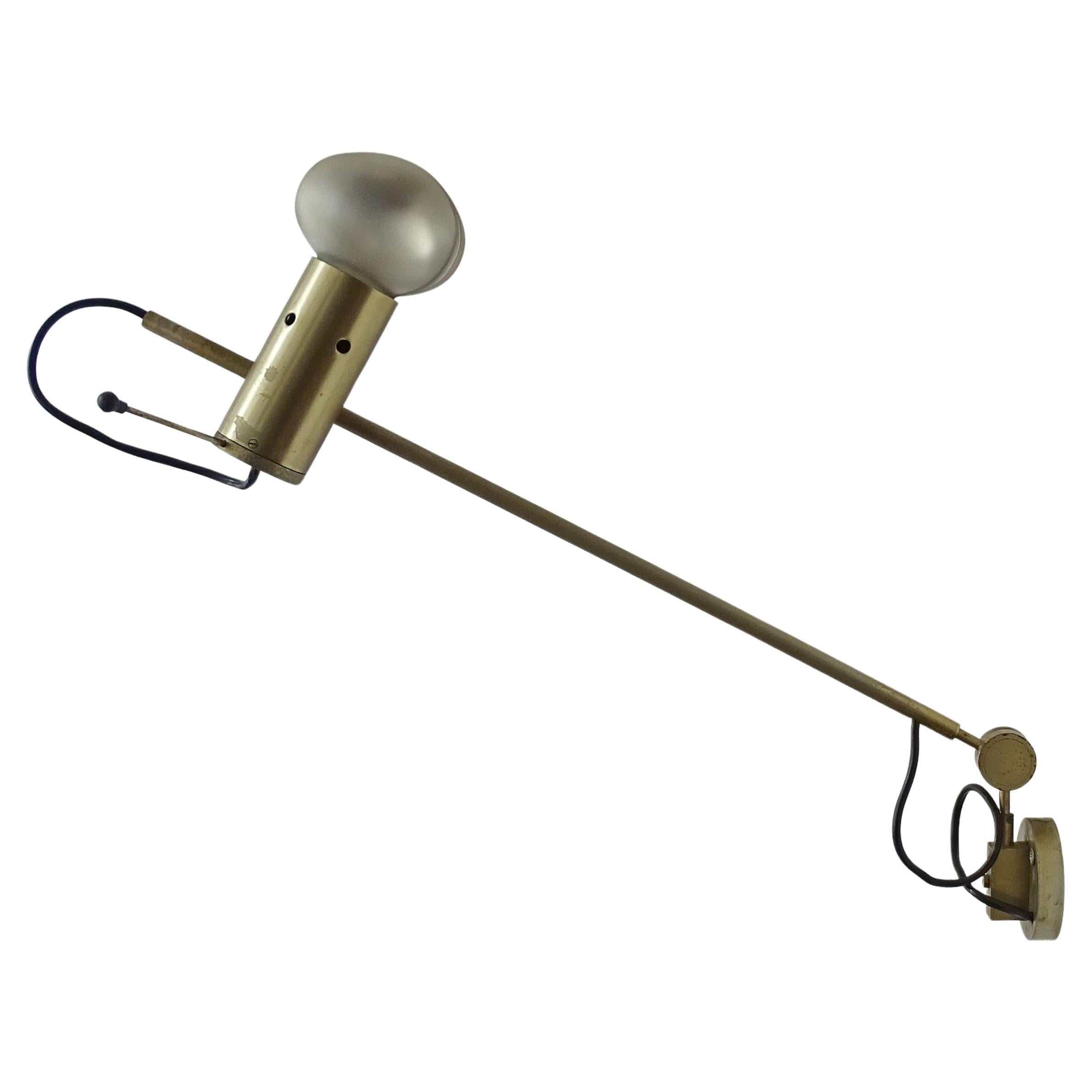Tito Agnoli adjustable wall lamp for Oluce, Italy 1954 For Sale