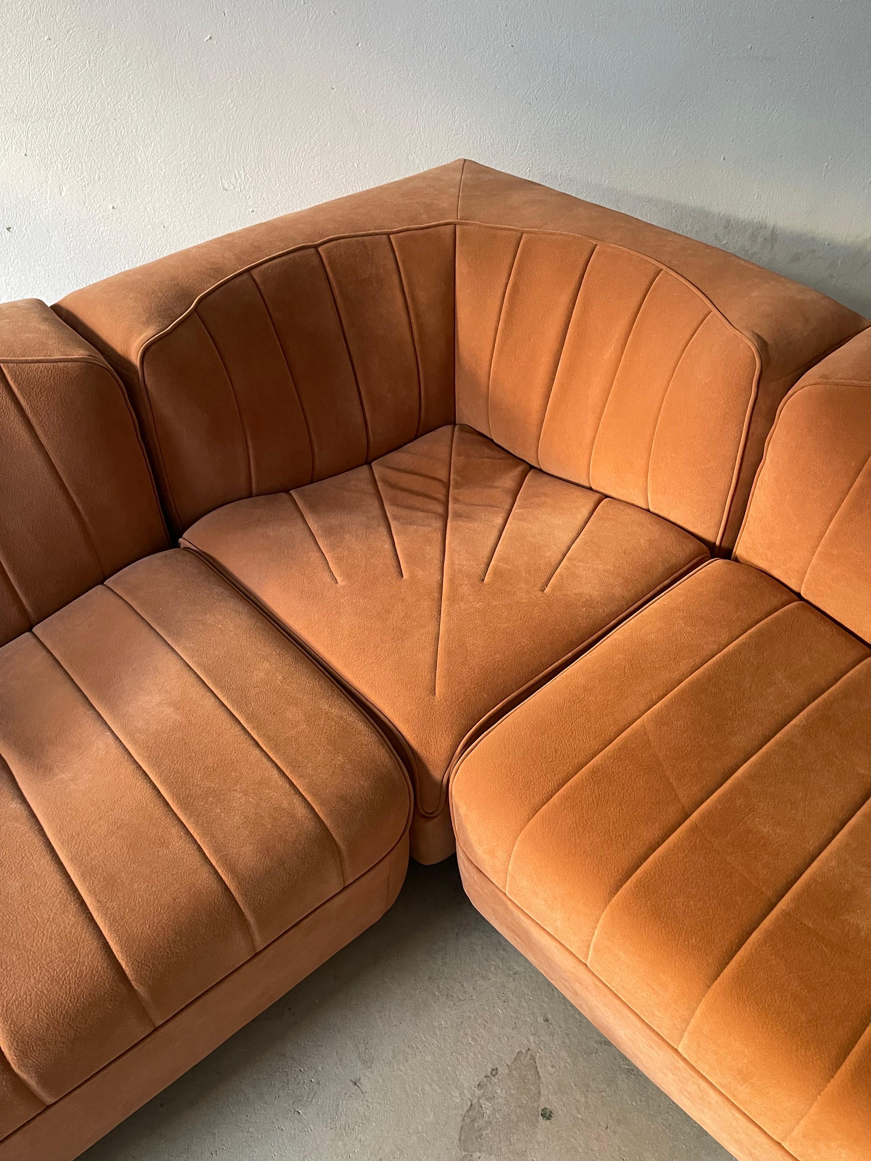 Tito Agnoli Arflex Sectional Sofa Model '9000' in Terracotta Suede Upholstery For Sale 3