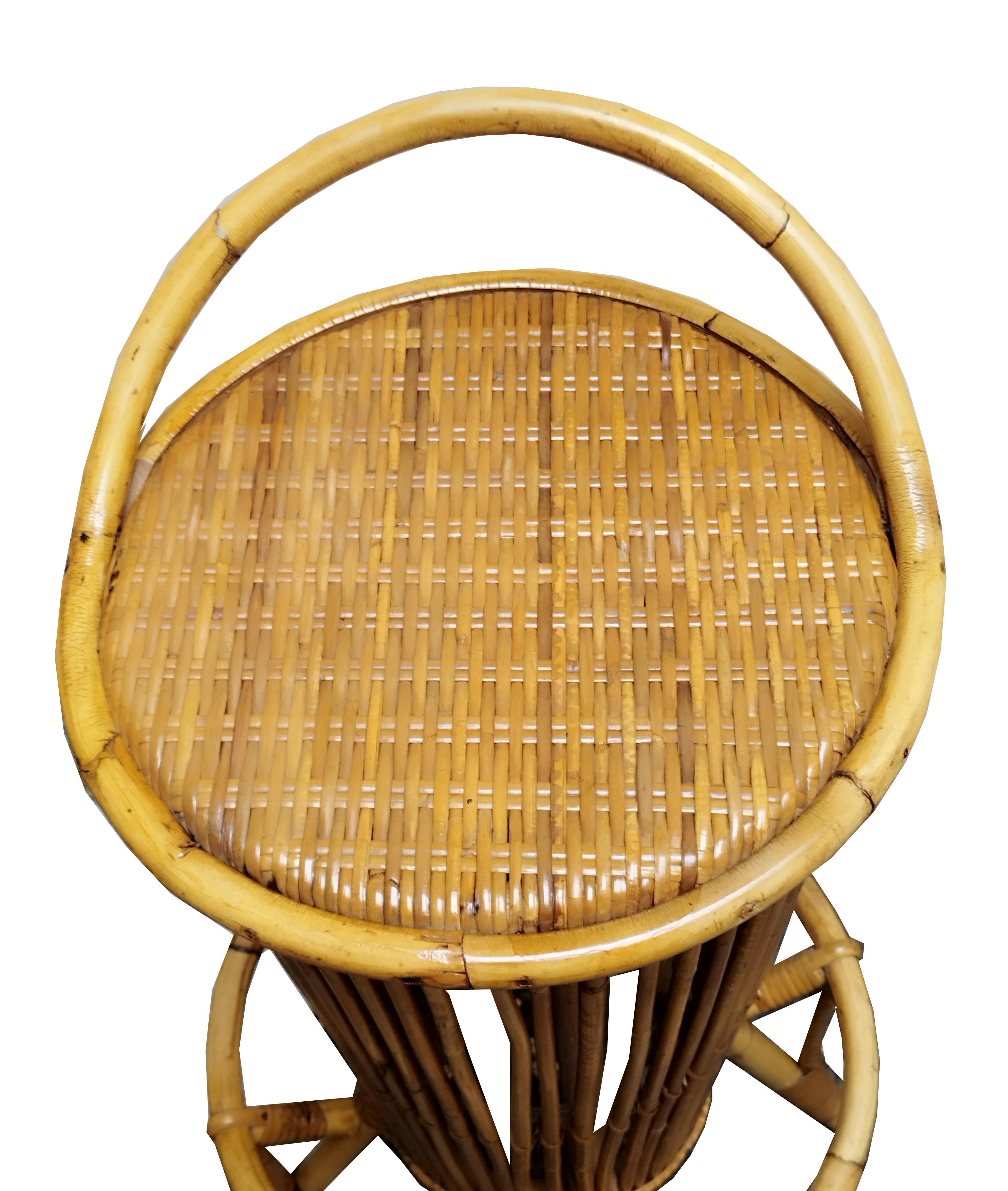 Tito Agnoli Attrib. Pair of Bamboo and Rattan Bar Stools, Italy 1960s In Good Condition For Sale In Naples, IT