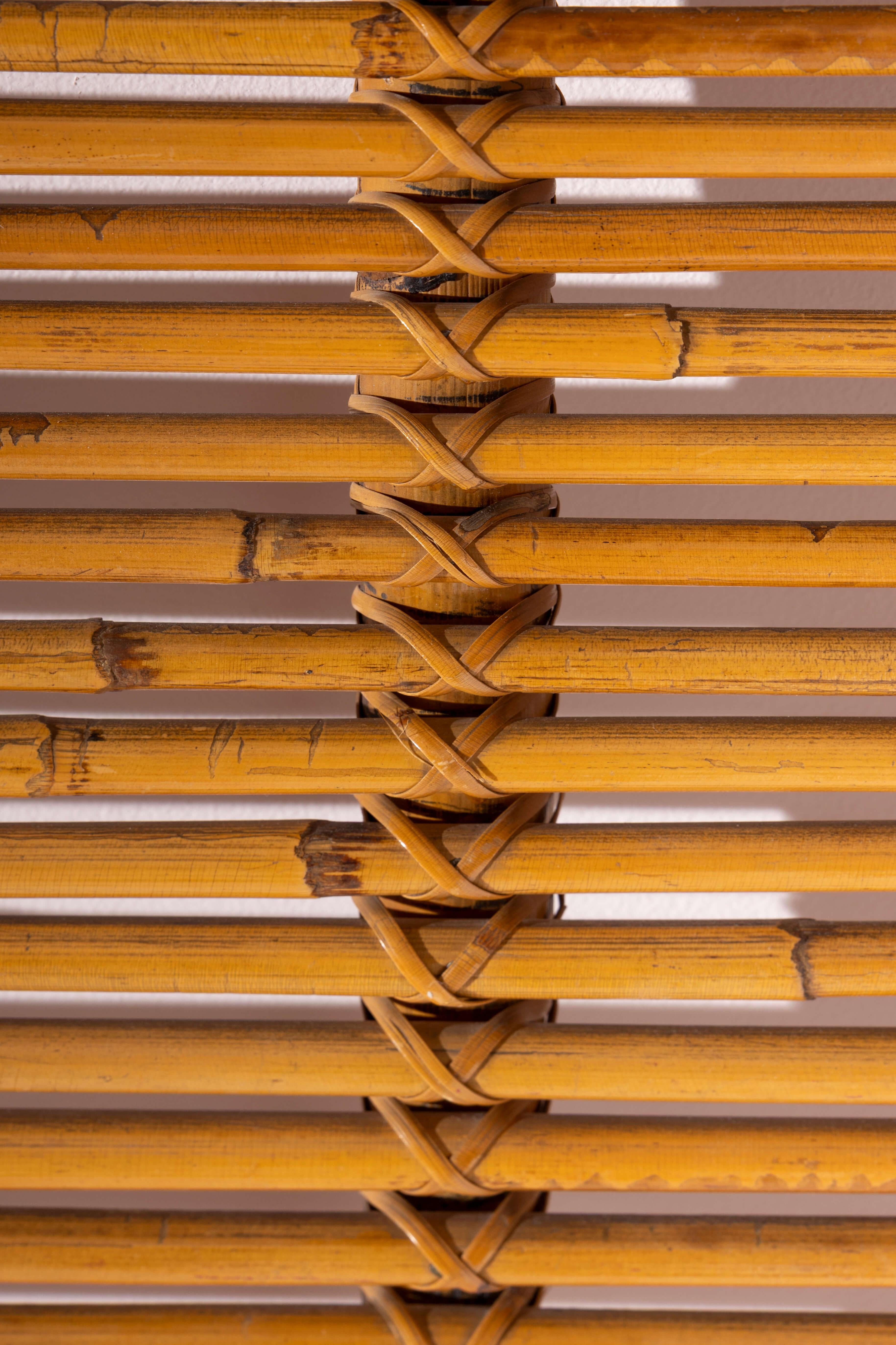 Perchero de bambú y cuero de Tito Agnoli para Bonacina, Italia, años 60 en Bueno estado para la venta en Chiavari, Liguria