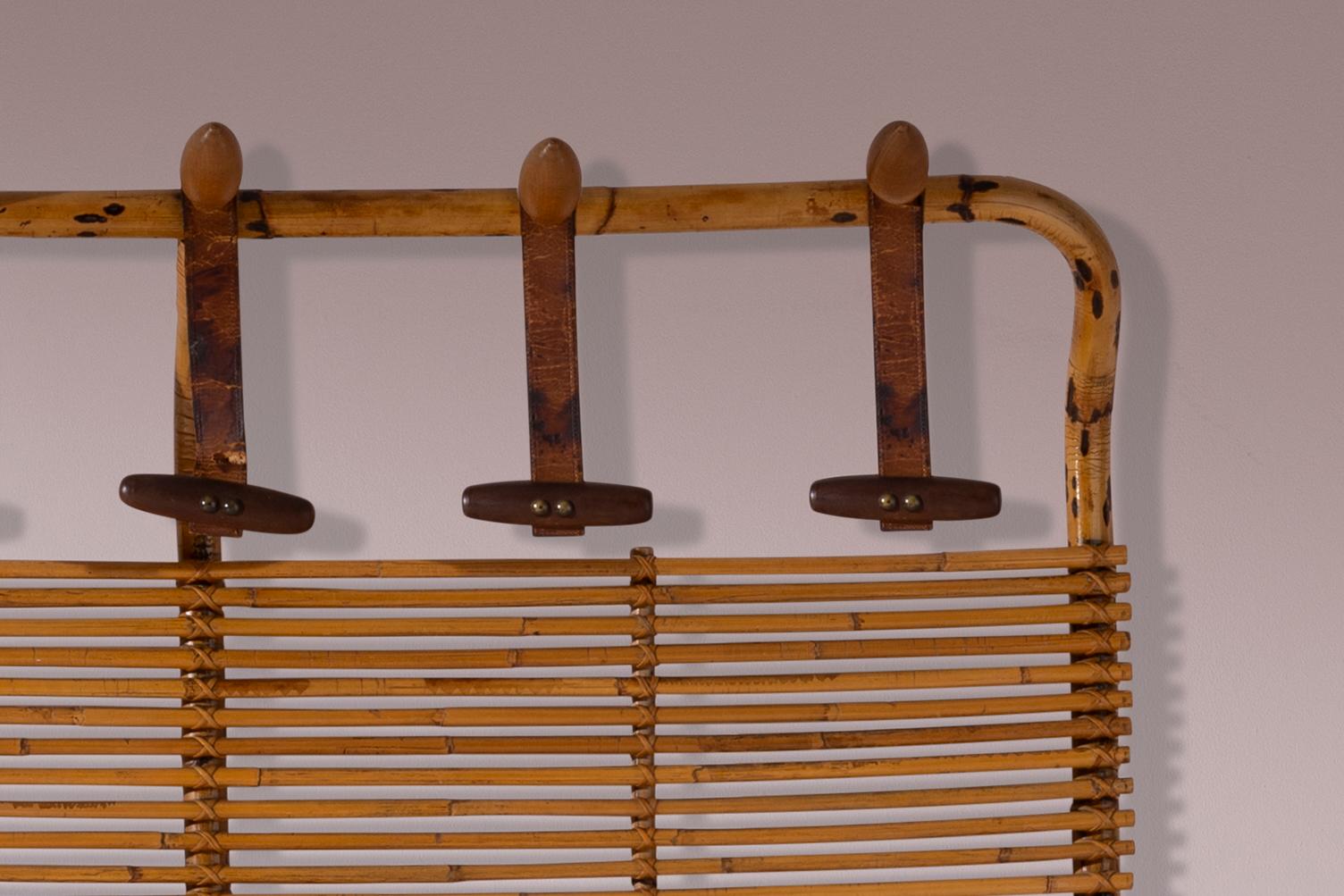Perchero de bambú y cuero de Tito Agnoli para Bonacina, Italia, años 60 Cuero en venta