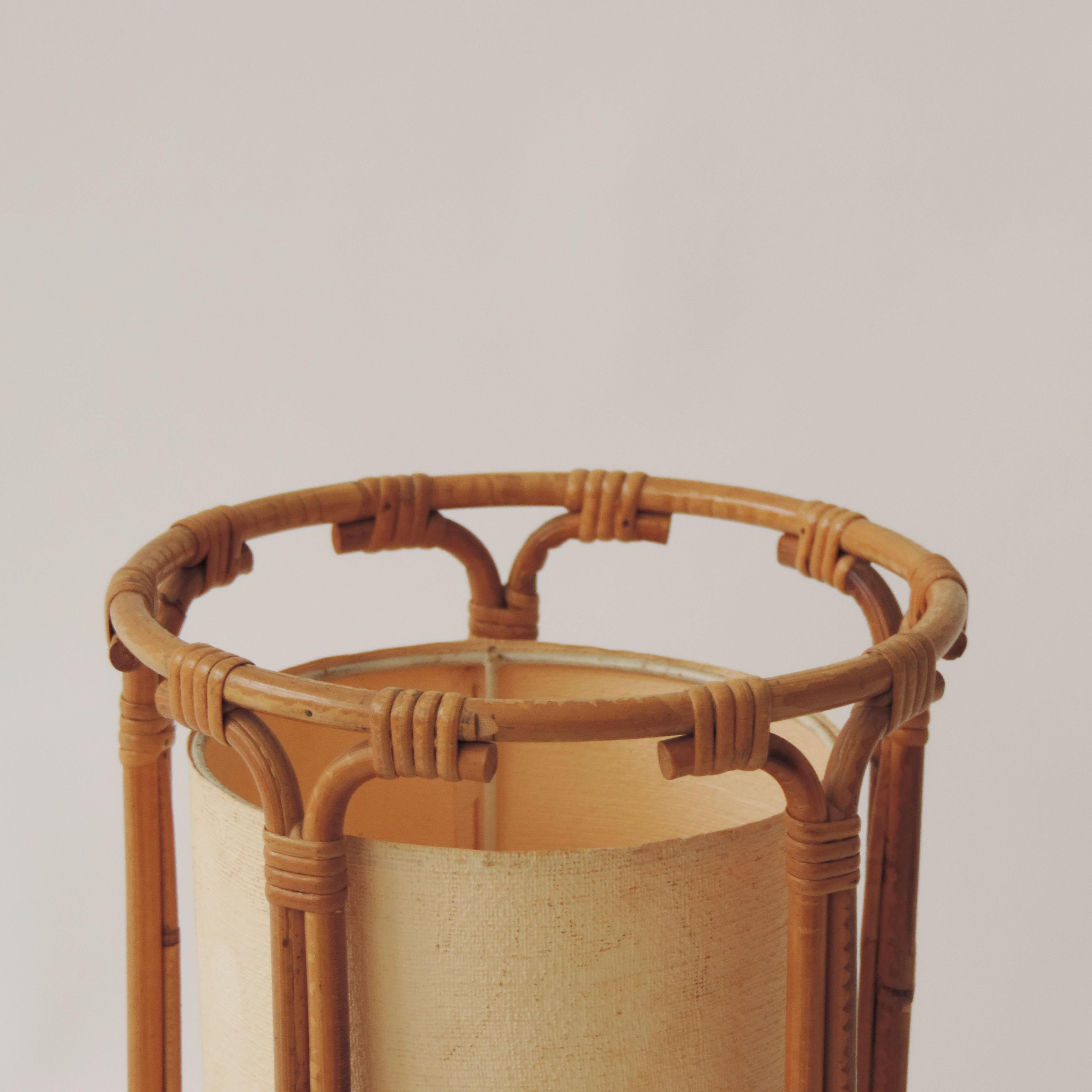 Tito Agnoli bamboo table lamp for Bonacina, Italy, 1960s.