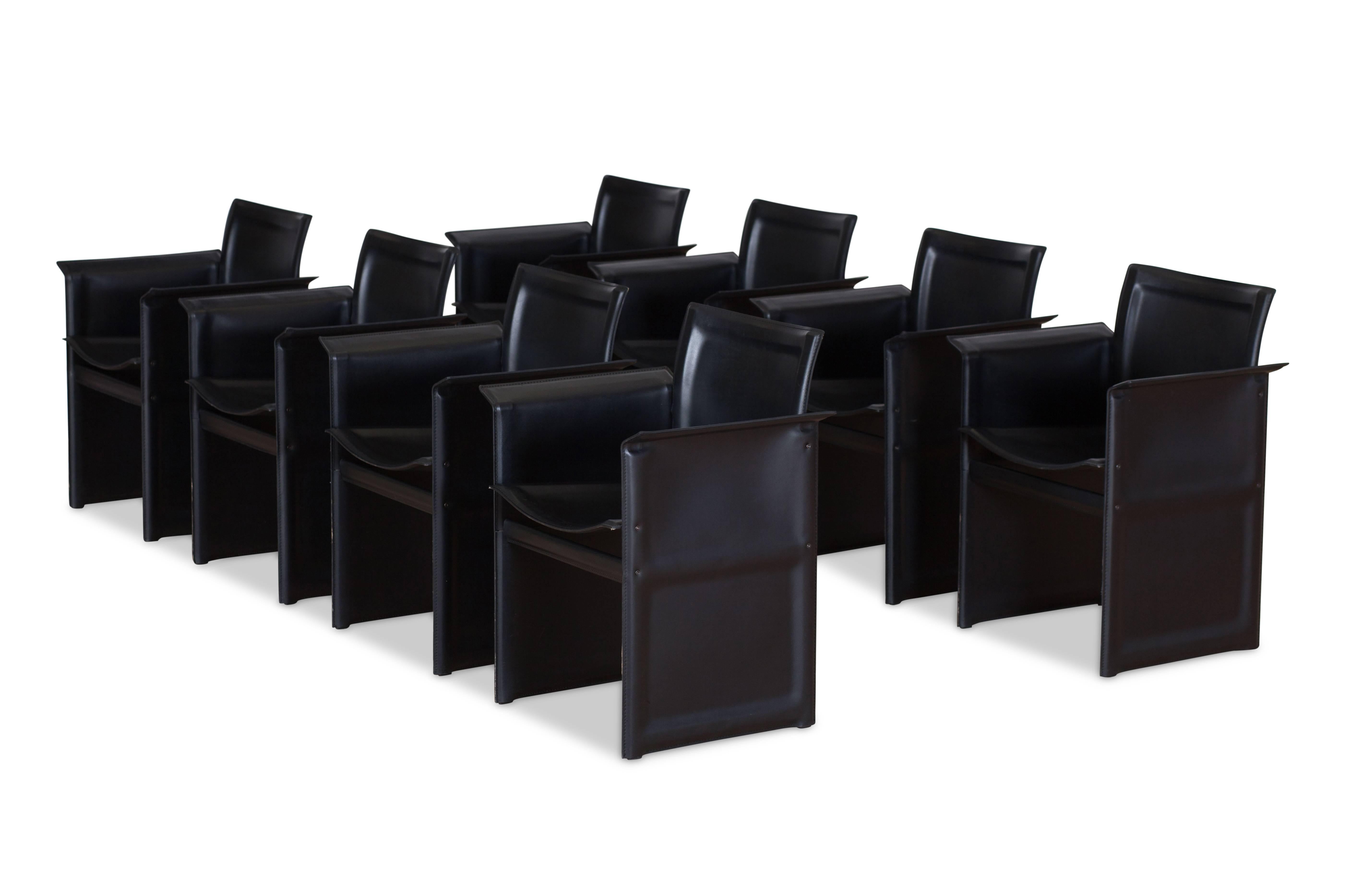 Tito Agnoli black leather dinging chairs, Italy, 1970s

Set of eight black leather dining chairs, model: ‘Korium” by Tito Agnoli, Italy, 1970s.

High and comfortable seat. We sharp lines gives the armrest a almost ‘wing’ like