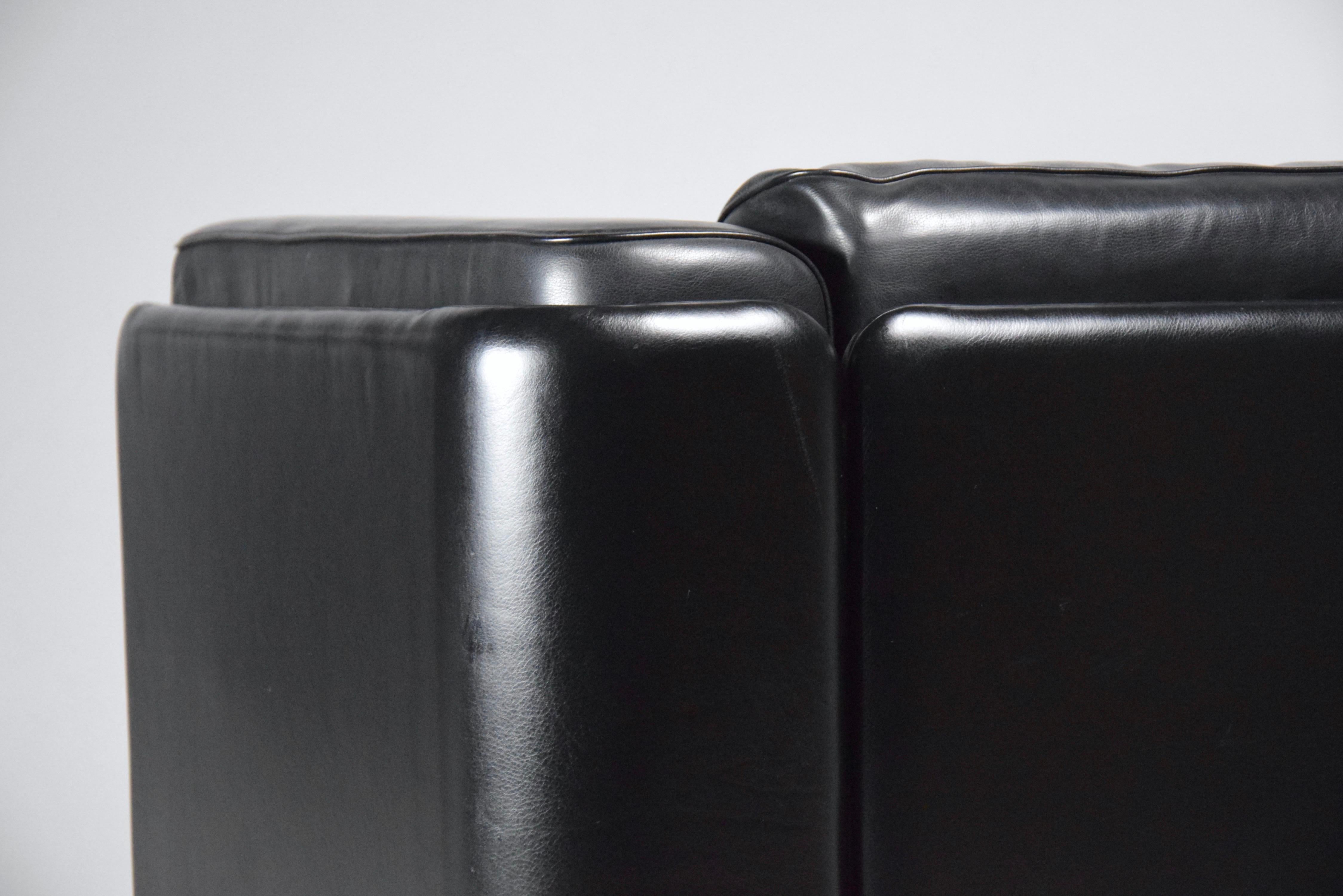 Tito Agnoli Black Leather Lounge Chair for Poltrona Frau For Sale 5
