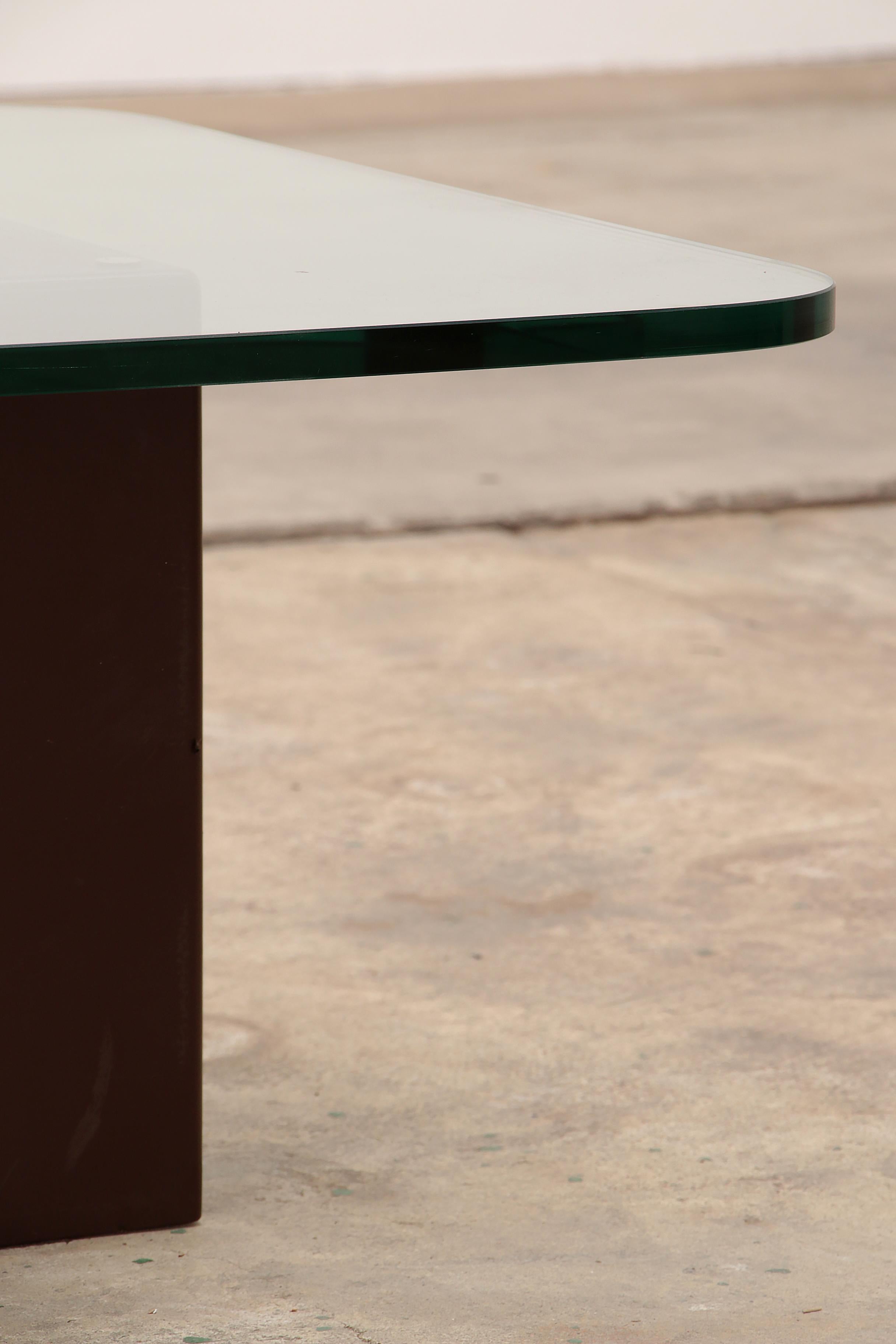 Fin du 20e siècle Table basse Tito Agnoli par Matteo Grassi avec deux chaises, 1970, Italie en vente