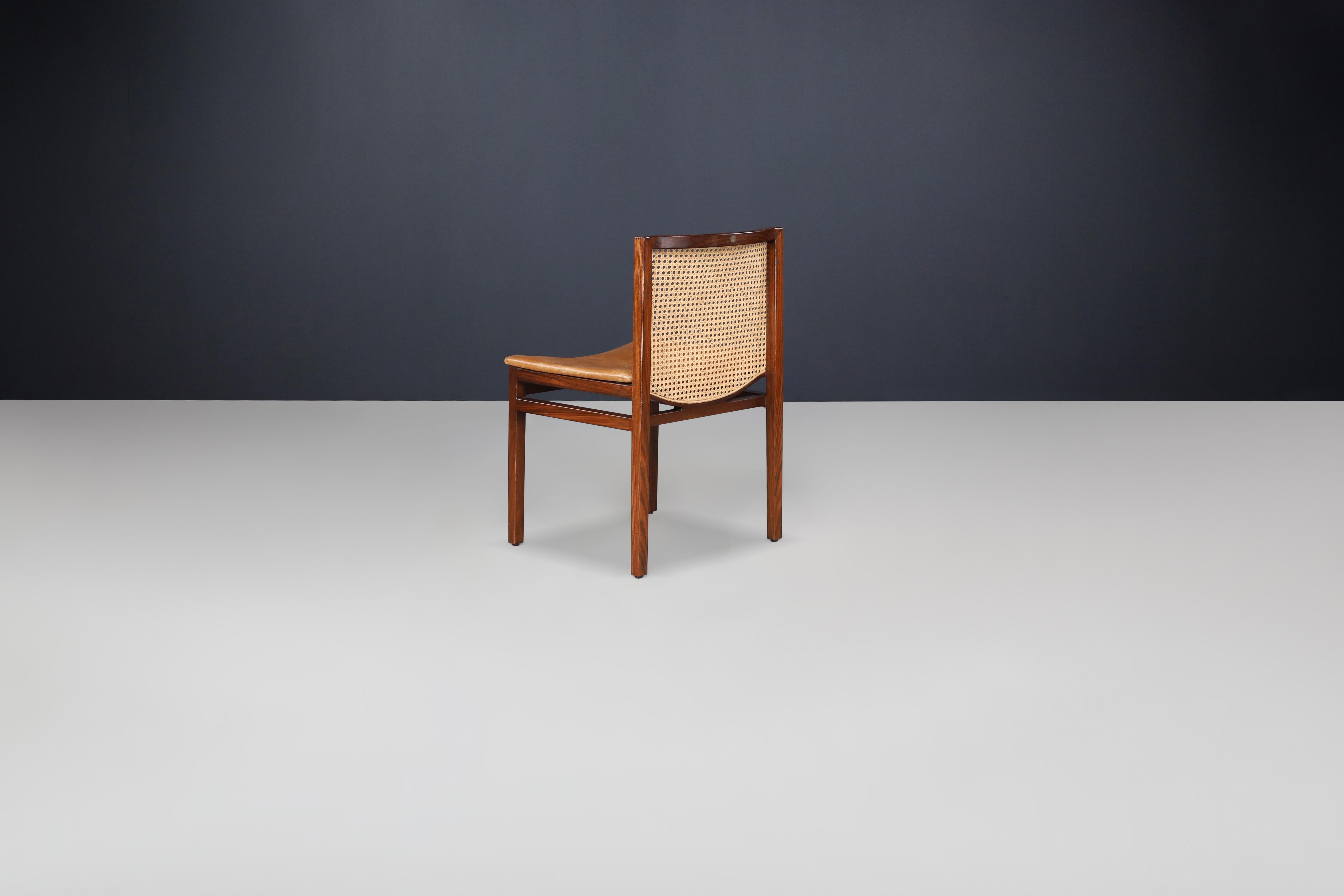 Sillas de comedor Tito Agnoli de caña y cuero coñac patinado, Italia 1966 Cuero en venta