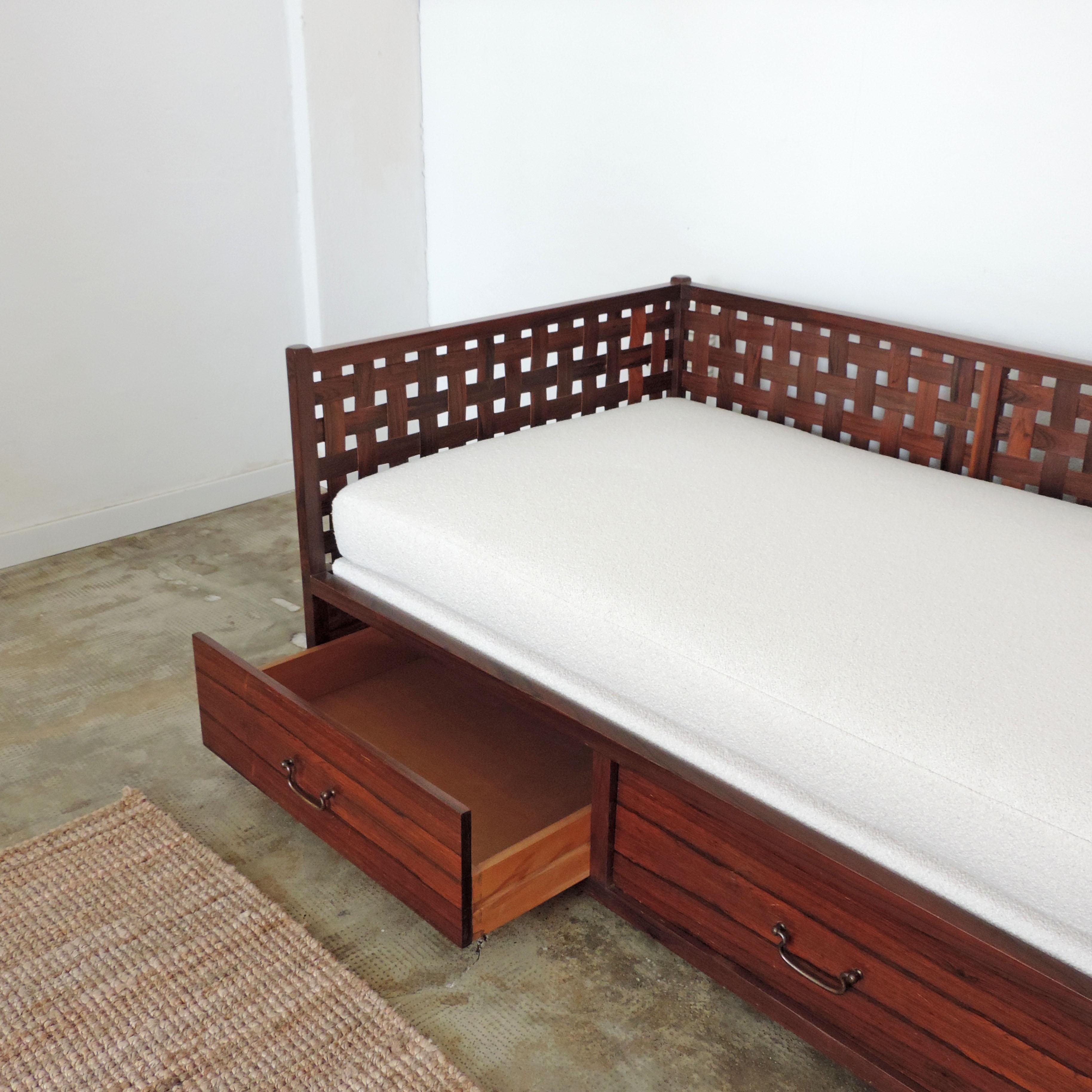 Tito Agnoli Daybed with Three drawers for Mobilia, Italy, 1960s In Good Condition In Milan, IT
