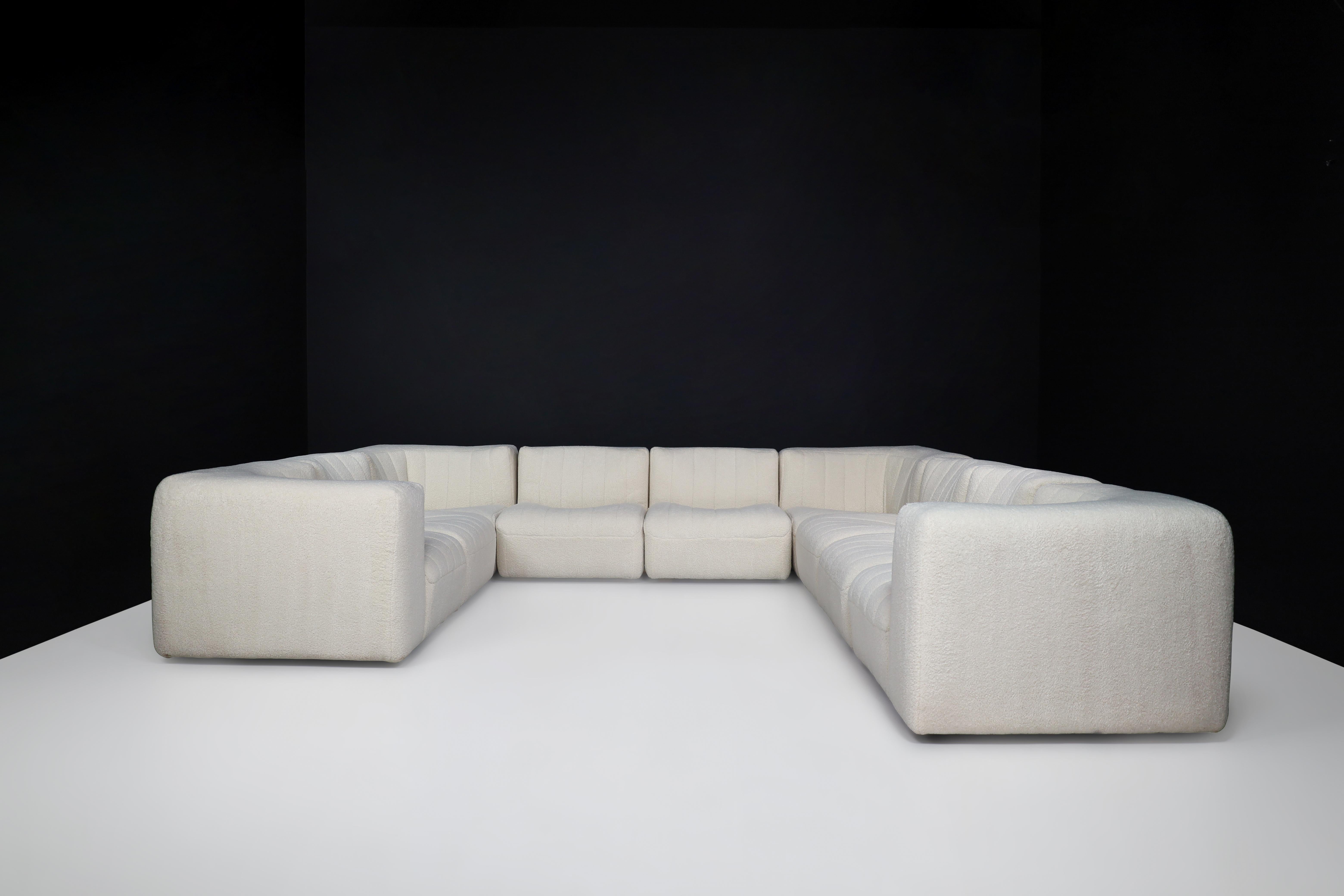 Tito Agnoli for Arflex, Modular Sofa Model '9000', in Teddy Re-Upholstery 1970s For Sale 7