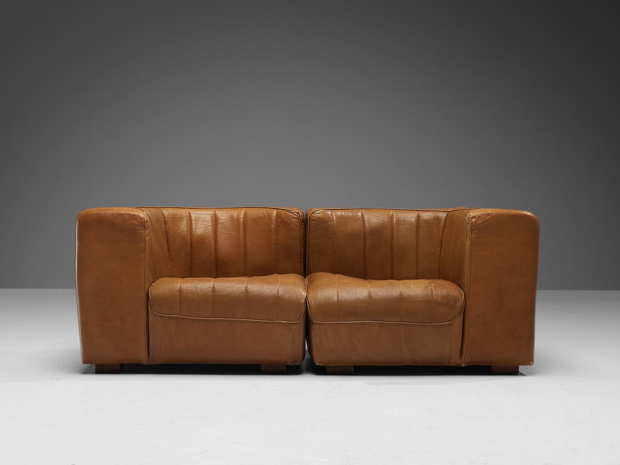 Tito Agnoli für Arflex Zweisitzer-Sofa aus cognacfarbenem Leder (Moderne der Mitte des Jahrhunderts) im Angebot