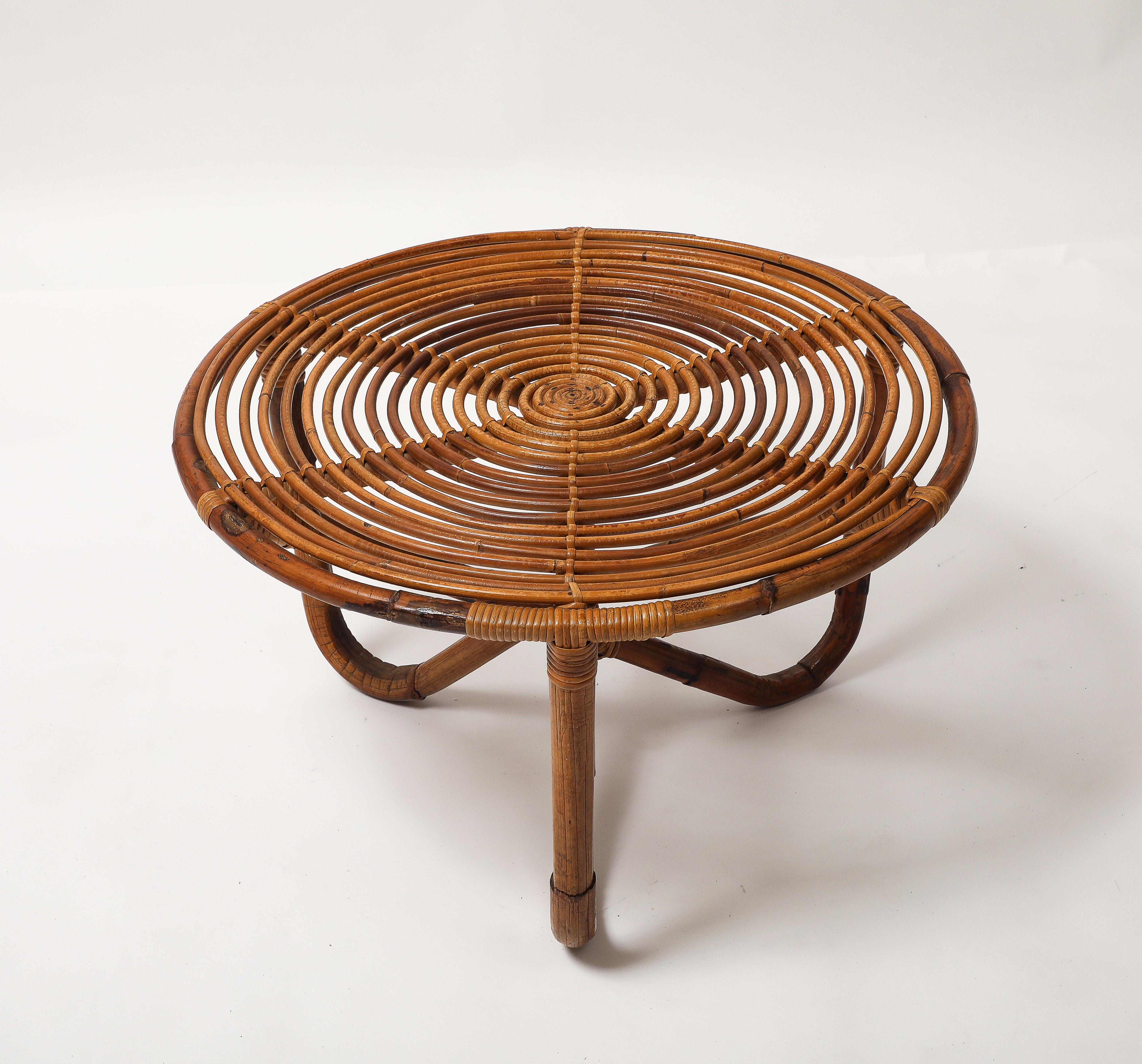 Mesa de centro redonda de bambú y ratán Tito Agnoli para Bonacina BT2, Italia, años 60 Bambú en venta