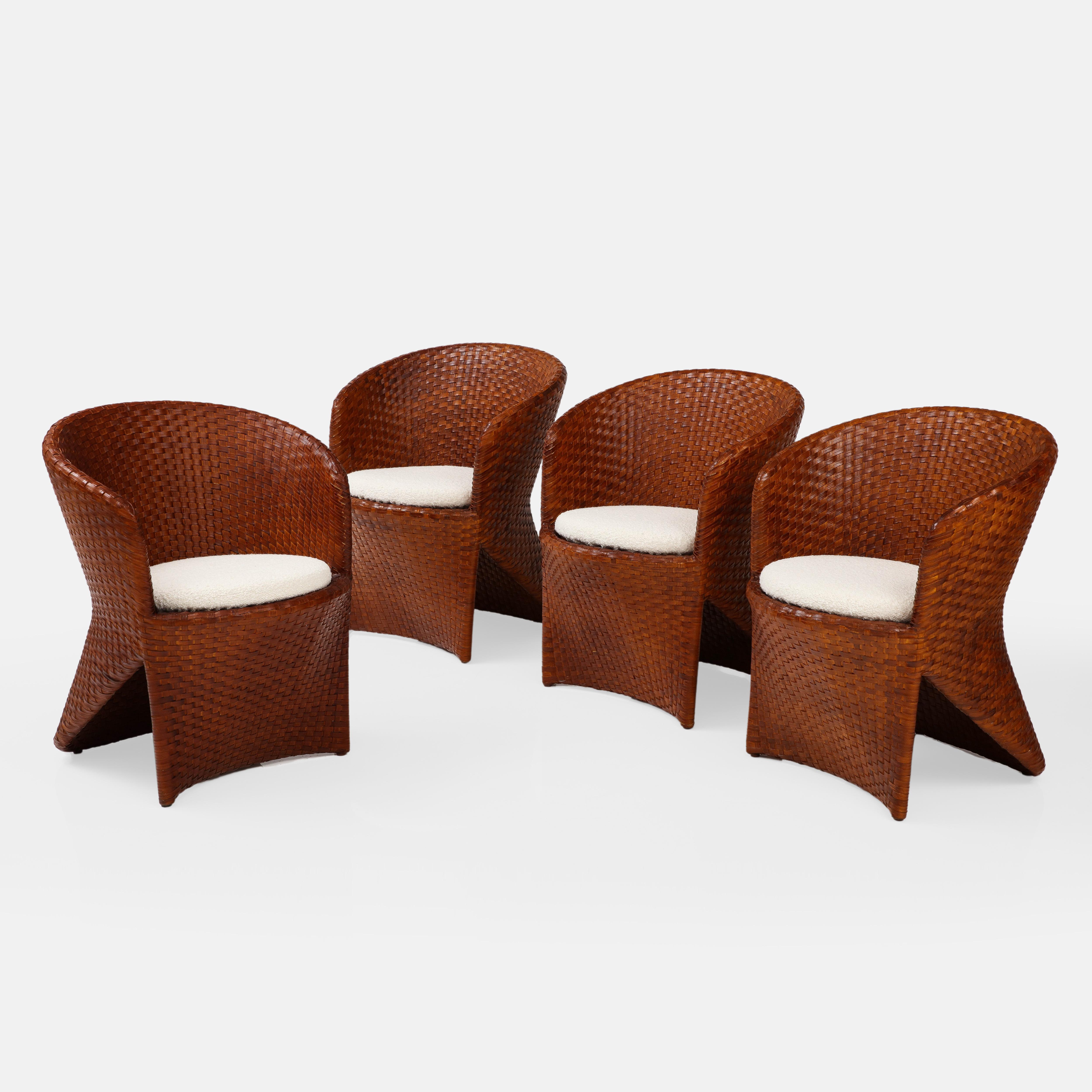 Tito Agnoli for Bonacina Rare Carabou Dining Set in Rattan and Cherry Wood, 1991 In Good Condition For Sale In New York, NY