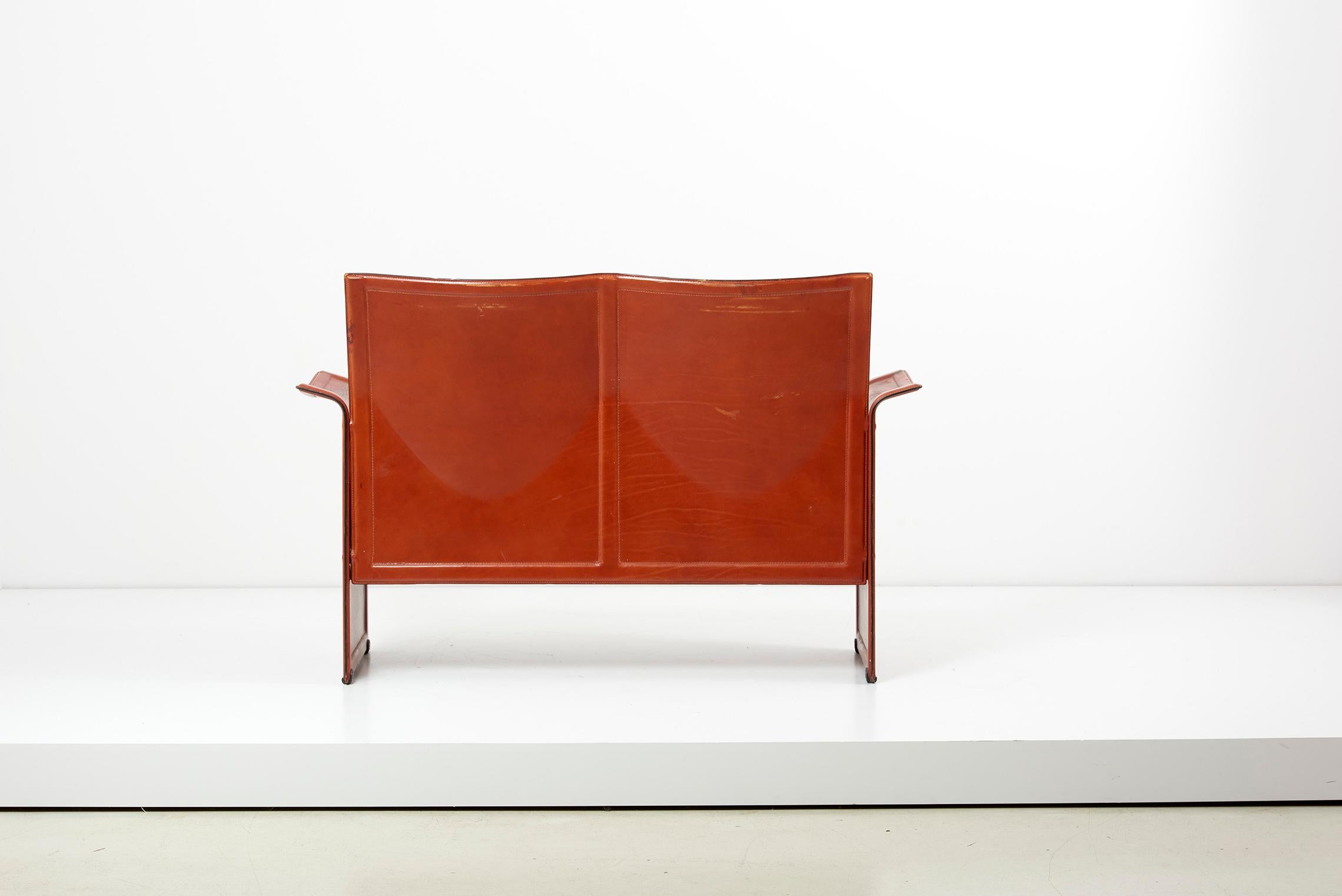 Tito Agnoli for Matteo Grassi Loveseat and Chair in Dark Cognac Leather, Italy In Fair Condition For Sale In Berlin, DE