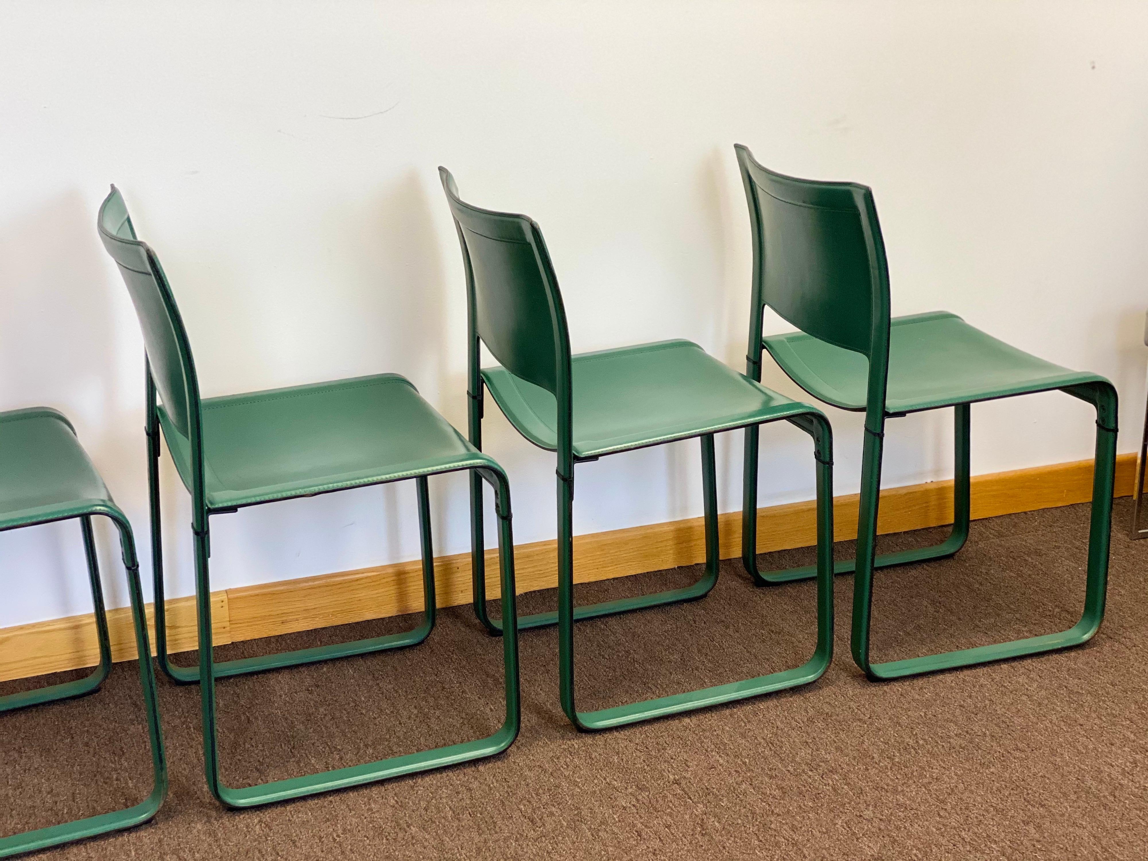 Tito Agnoli for Matteo Grassi Sistena Green Leather Dining Chairs, Set of 5 In Good Condition In Farmington Hills, MI