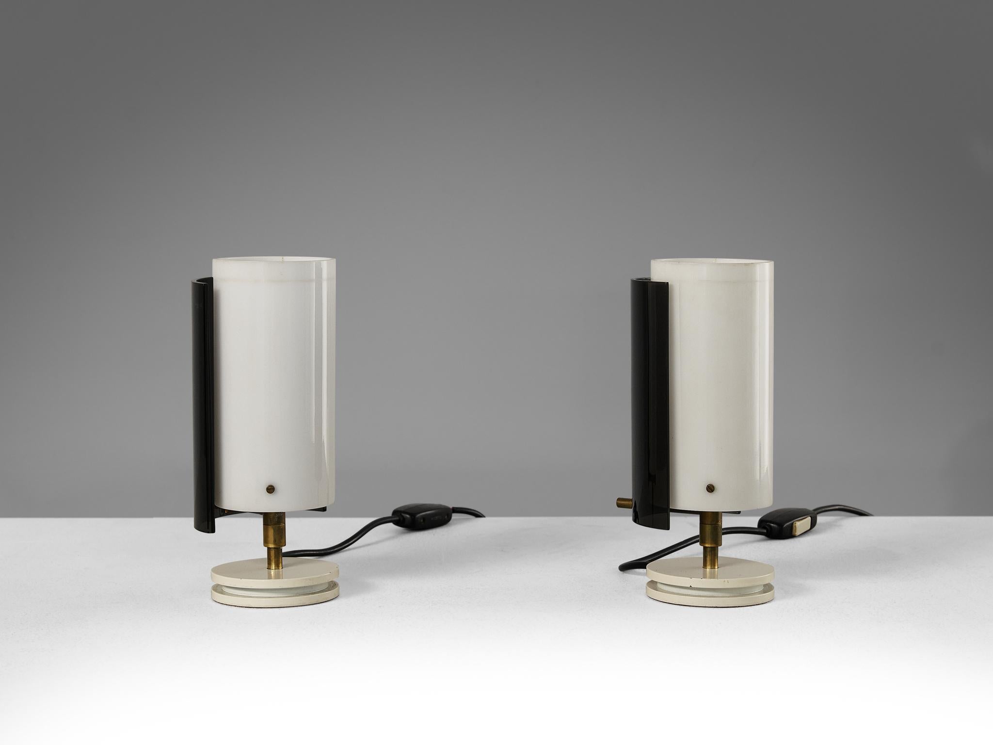 Tito Agnoli for O-Luce Table Lamps in Black and White Perspex  For Sale 4