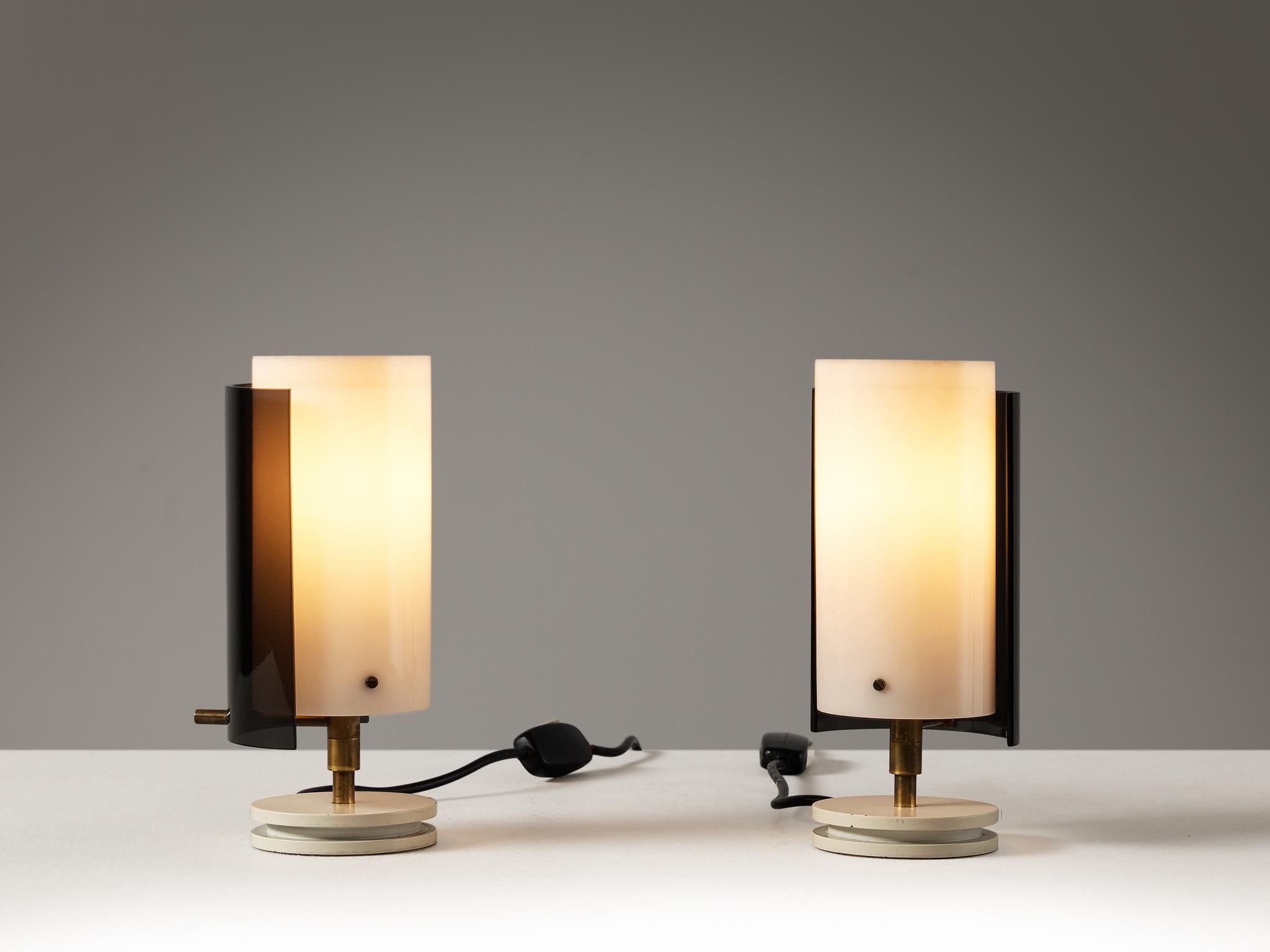 Mid-Century Modern Tito Agnoli pour O-Luce Lampes de table en plexiglas noir et blanc  en vente