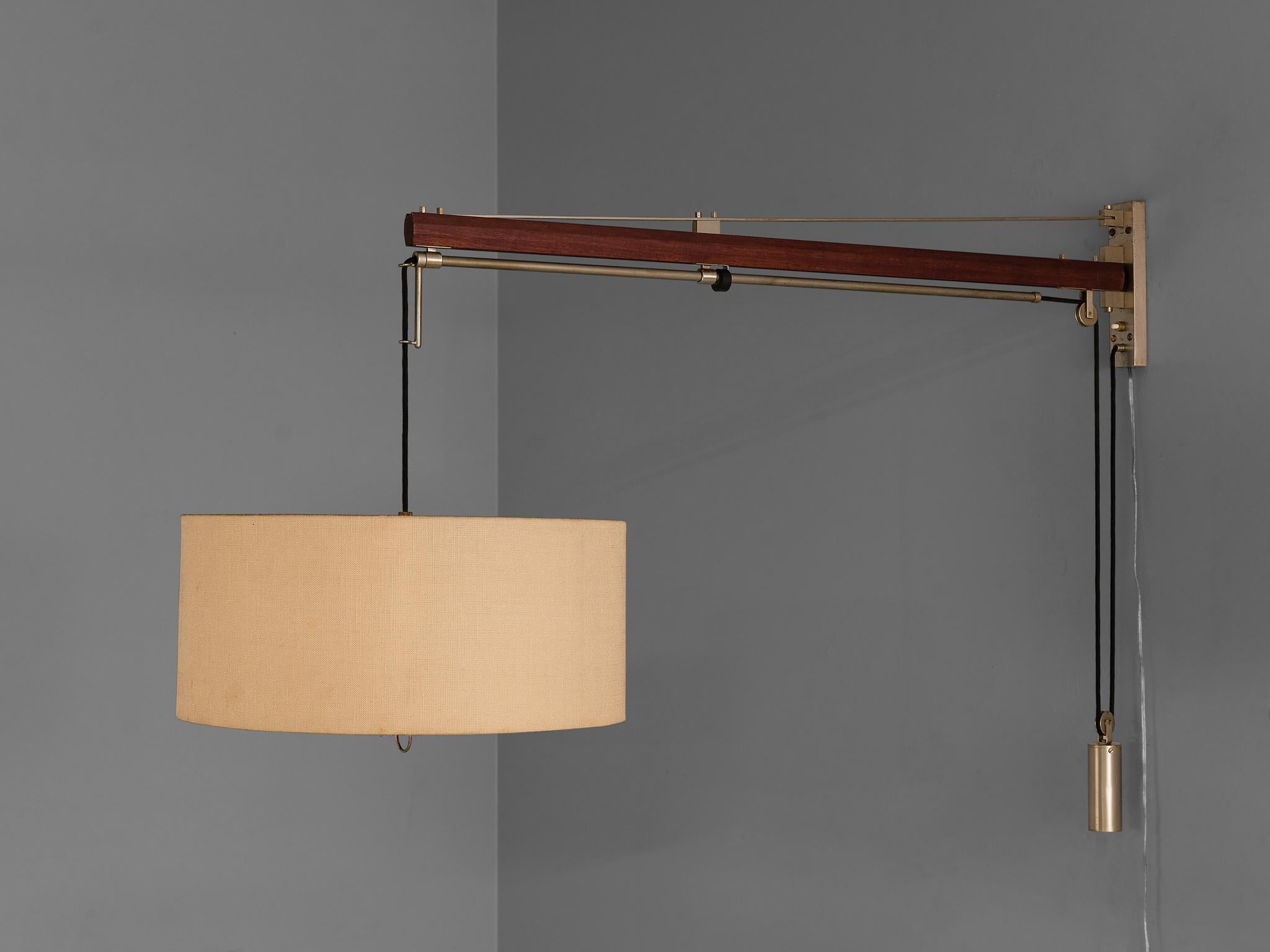 Tito Agnoli for O-luce Wall Light in Teak and Brass 4