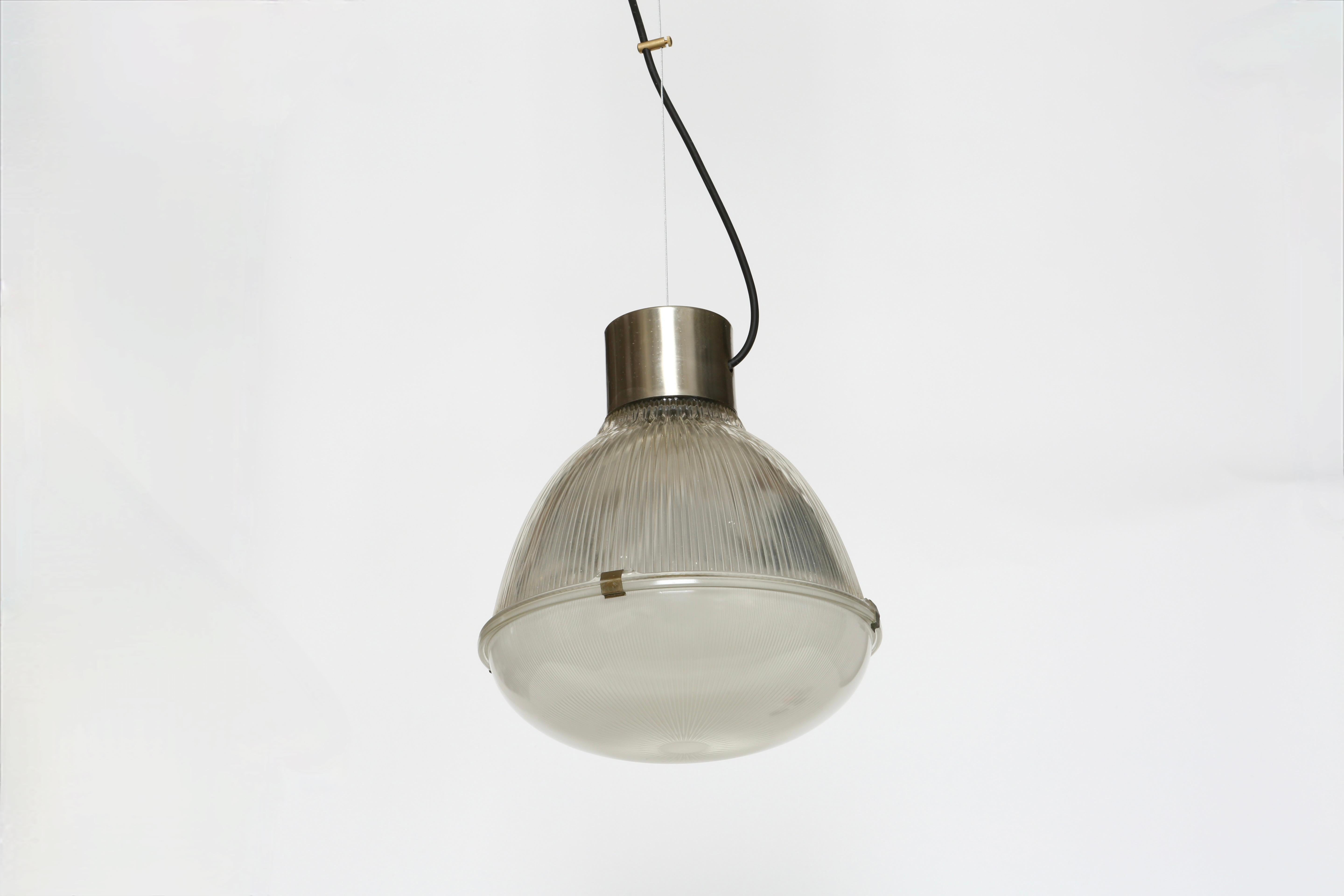 Lampe à suspension Tito Agnoli pour Oluce, modèle 4409 Bon état - En vente à Brooklyn, NY