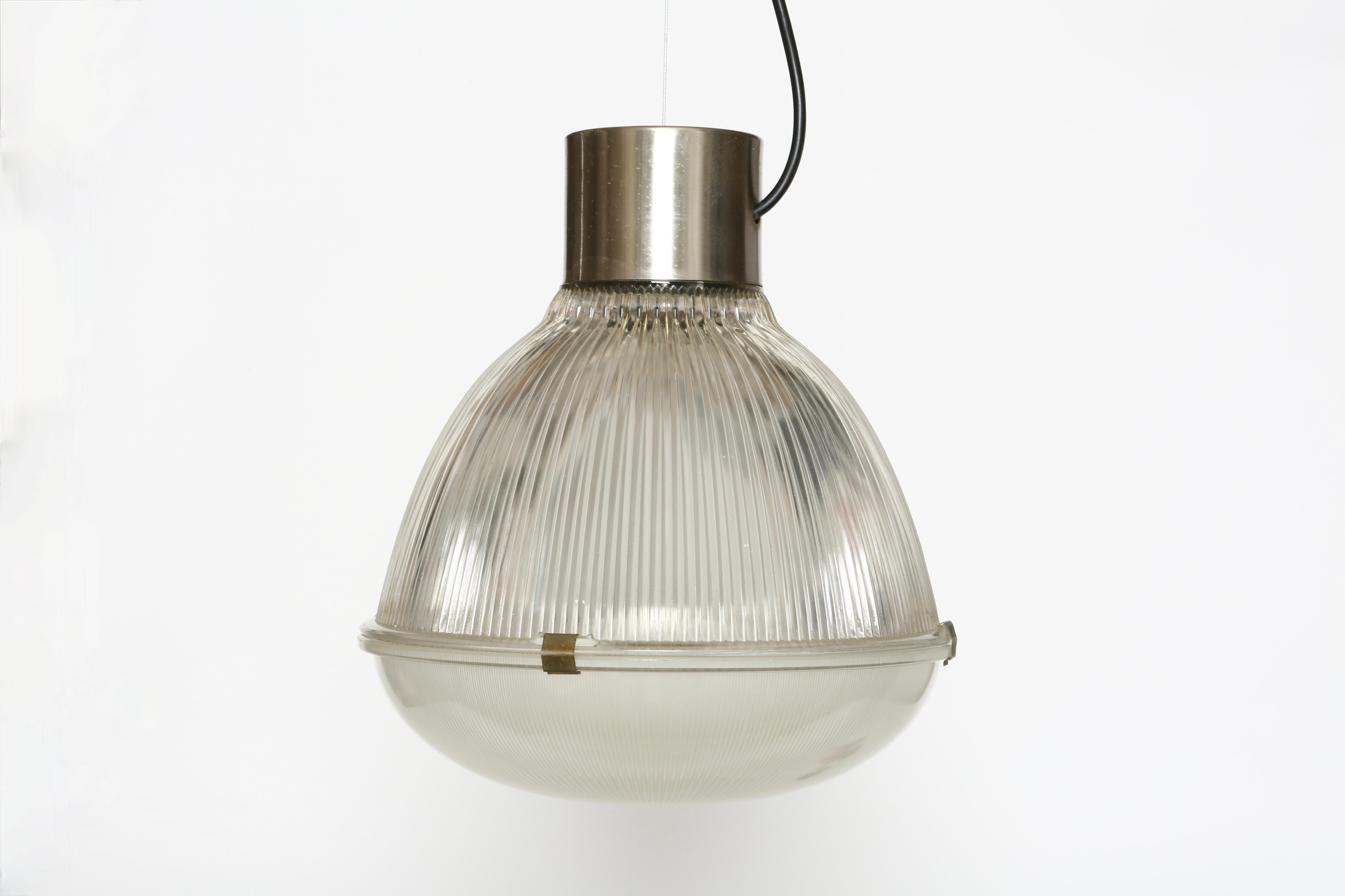 Milieu du XXe siècle Lampe à suspension Tito Agnoli pour Oluce, modèle 4409 en vente