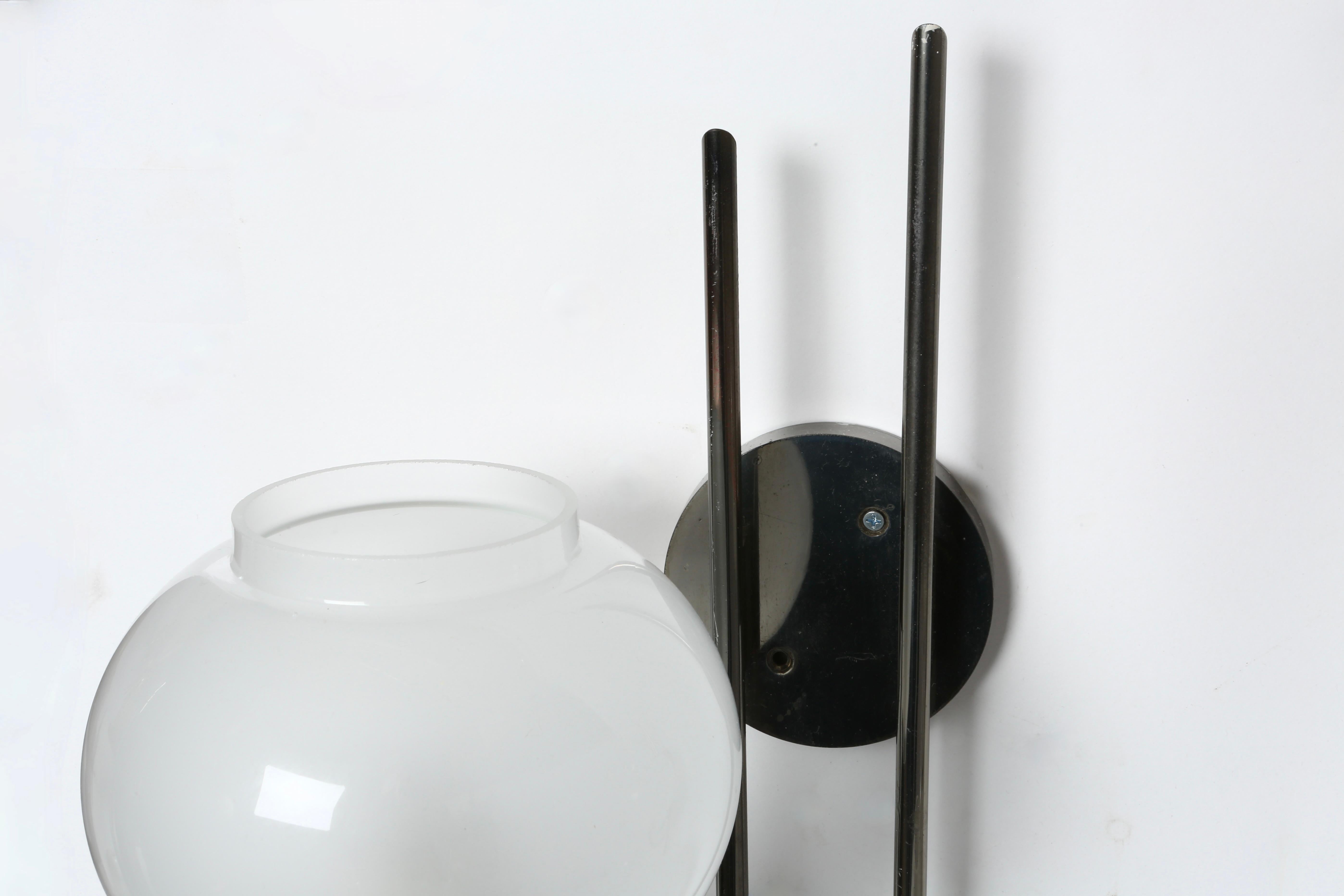 Tito Agnoli for Oluce sconces, a pair Italy circa 1960s in vendita 5