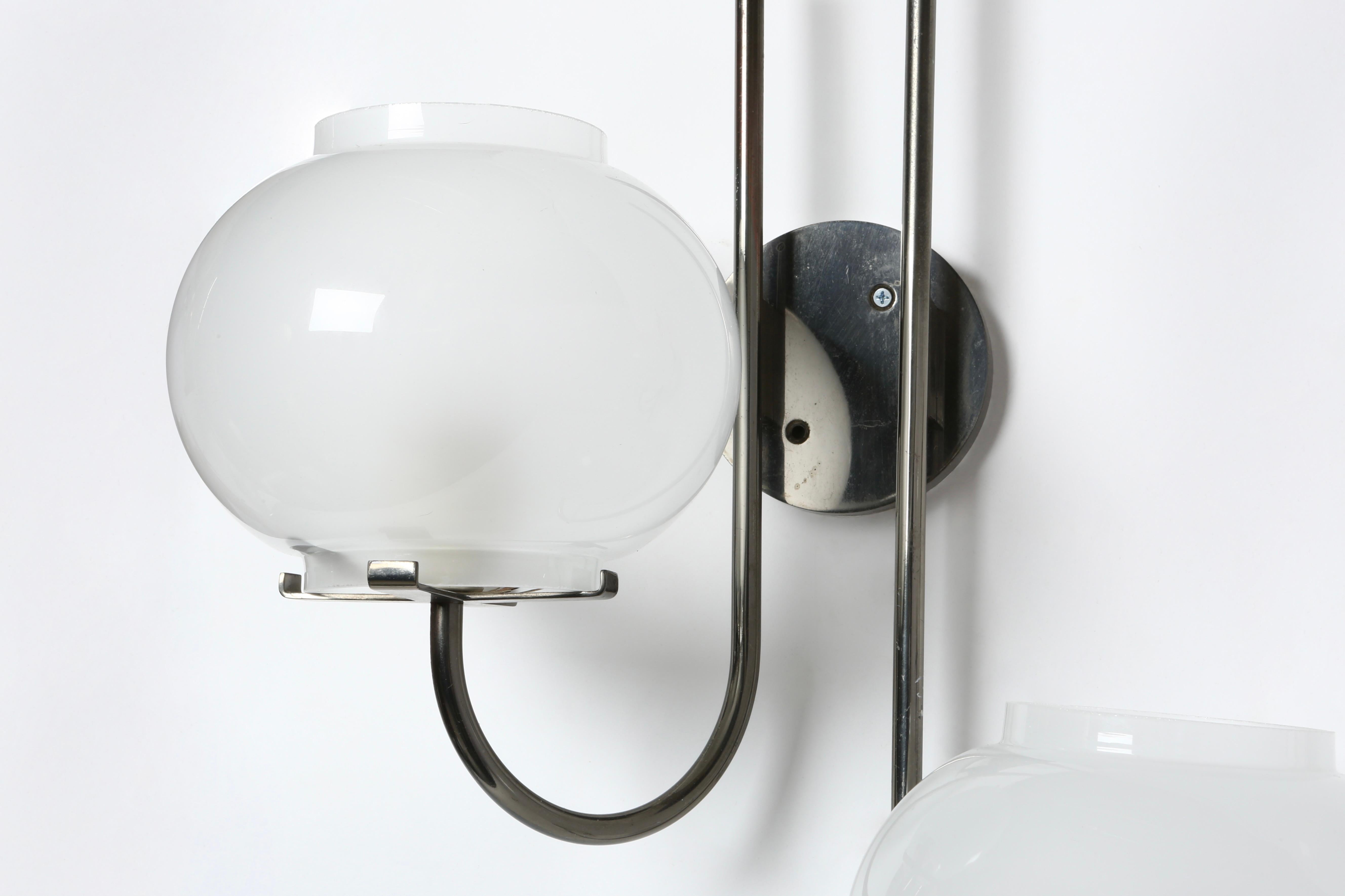 Tito Agnoli for Oluce sconces, a pair Italy circa 1960s in vendita 1