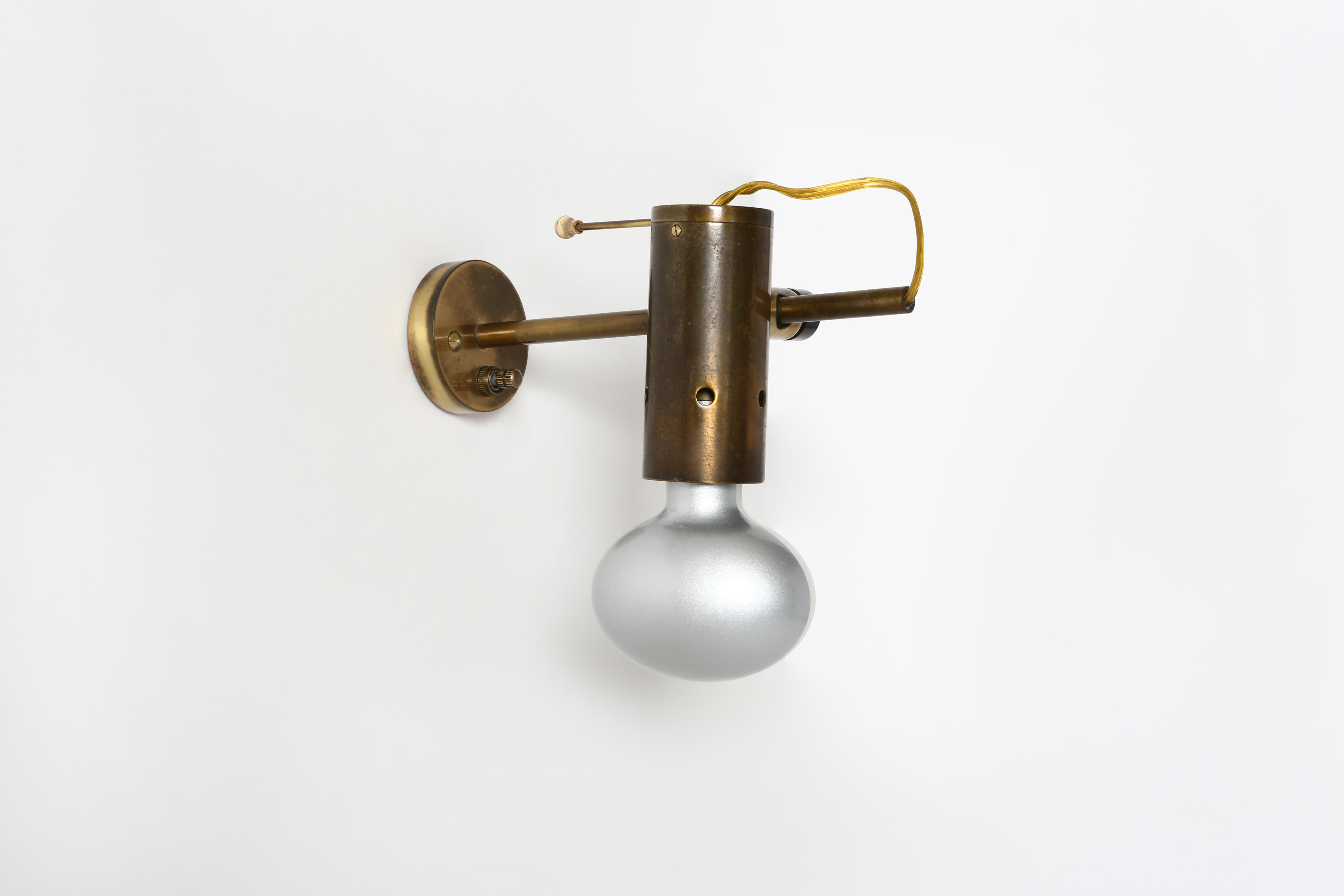 Tito Agnoli for Oluce Sconces Model 186, a set of 2 For Sale 1
