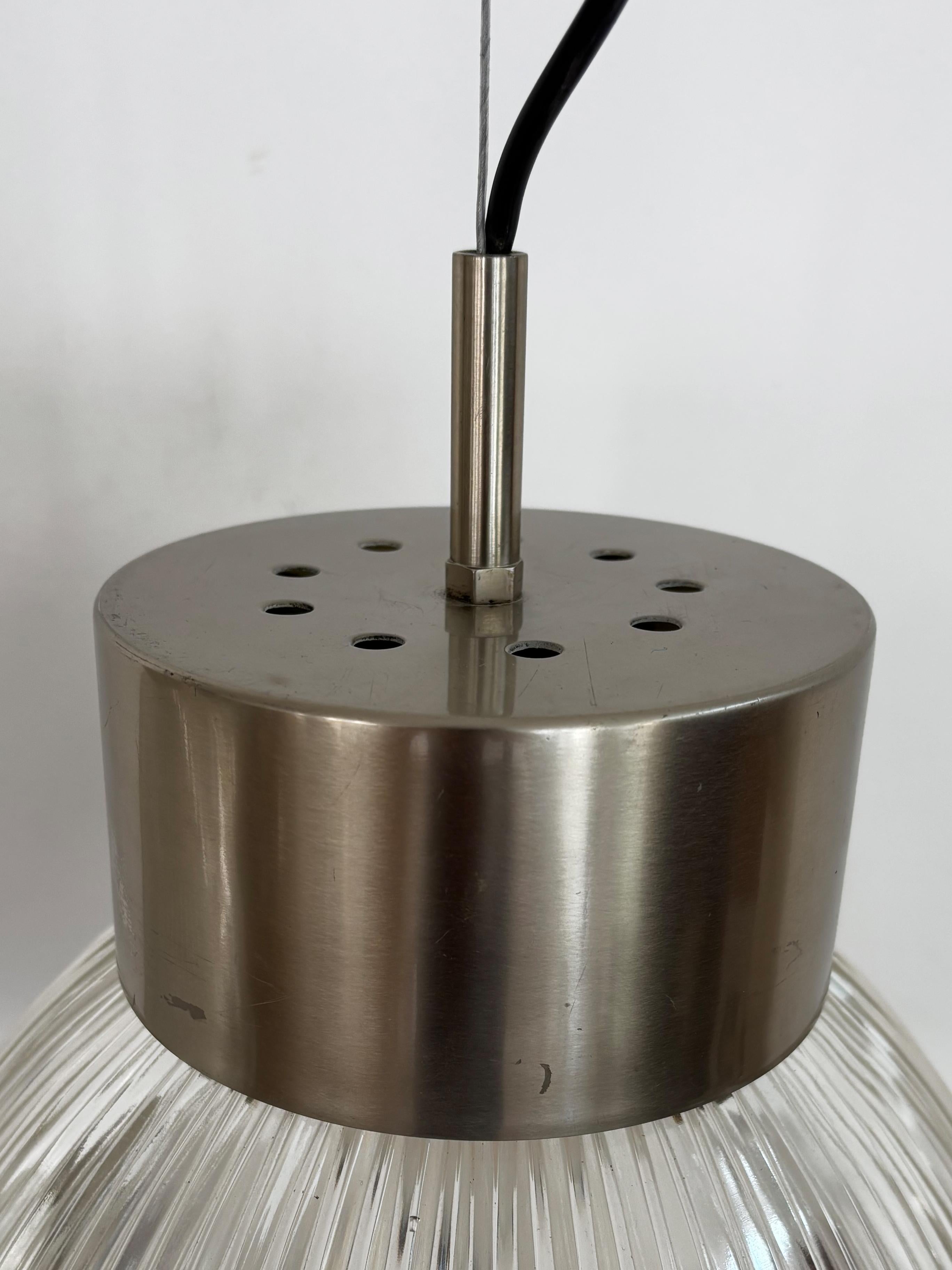 Lampade a sospensione in metallo e vetro di Tito Agnoli per Oluce, 1959 in vendita 5