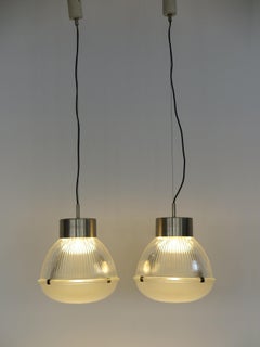 Tito Agnoli Italienische Metall-Glas-Hängeleuchten aus der Mitte des Jahrhunderts für Oluce, 1959