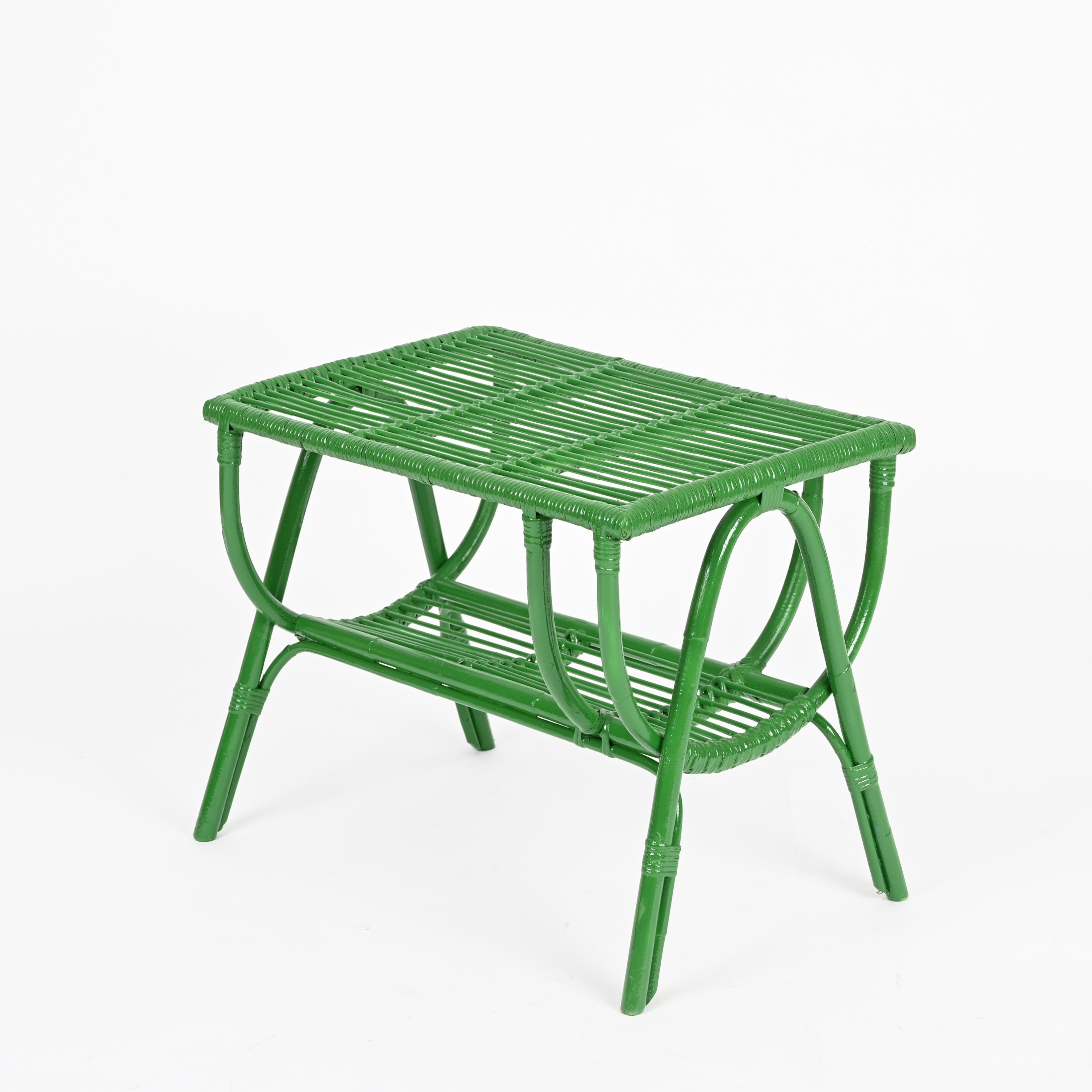 Mid-Century Modern Table basse verte du milieu du siècle en rotin et osier, Italie, années 1960 en vente