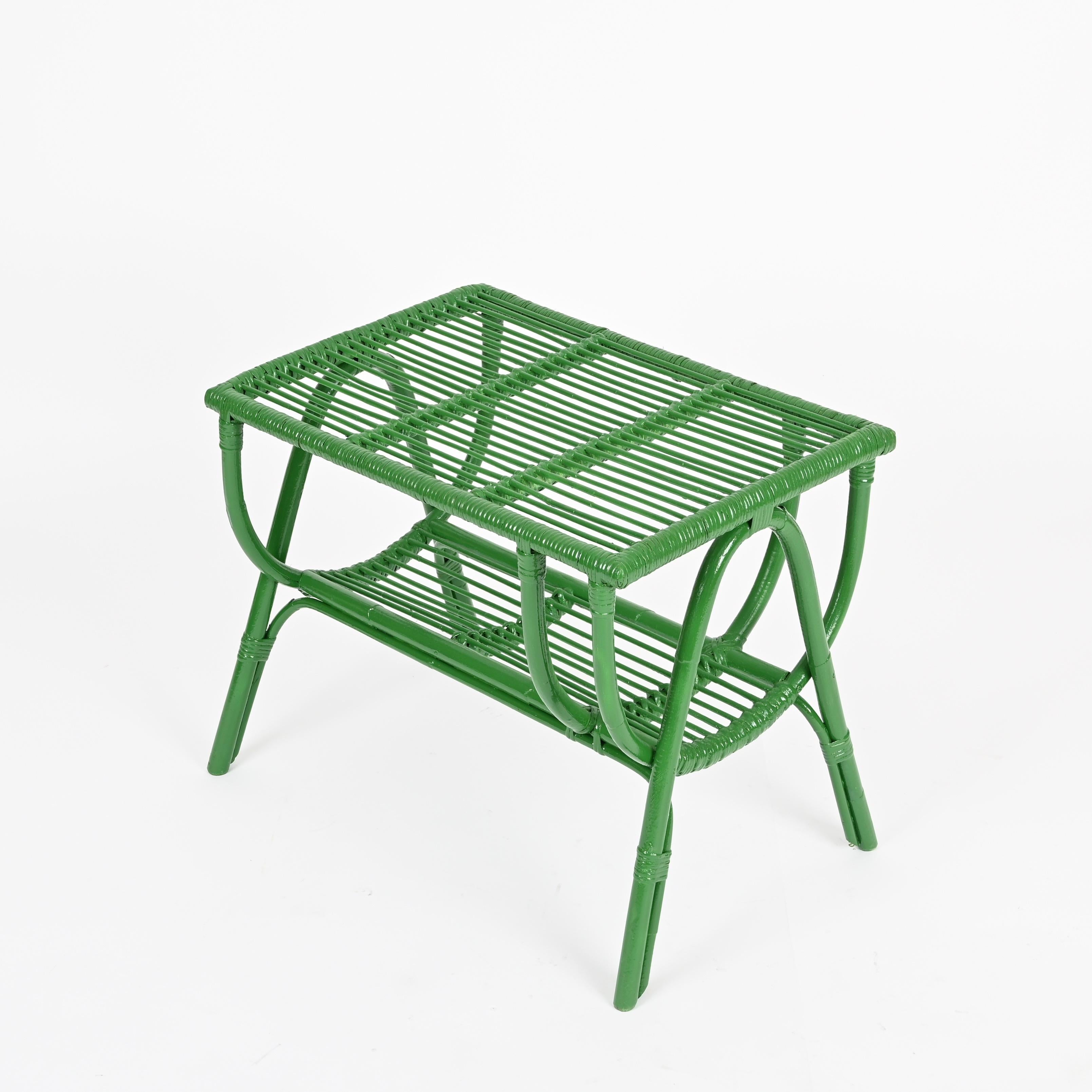 Fait main Table basse verte du milieu du siècle en rotin et osier, Italie, années 1960 en vente