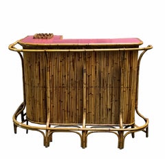 Tito Agnoli Mobile Bar in Rattan e Bamboo e Due Sgabelli in Rattan, Italia 1960