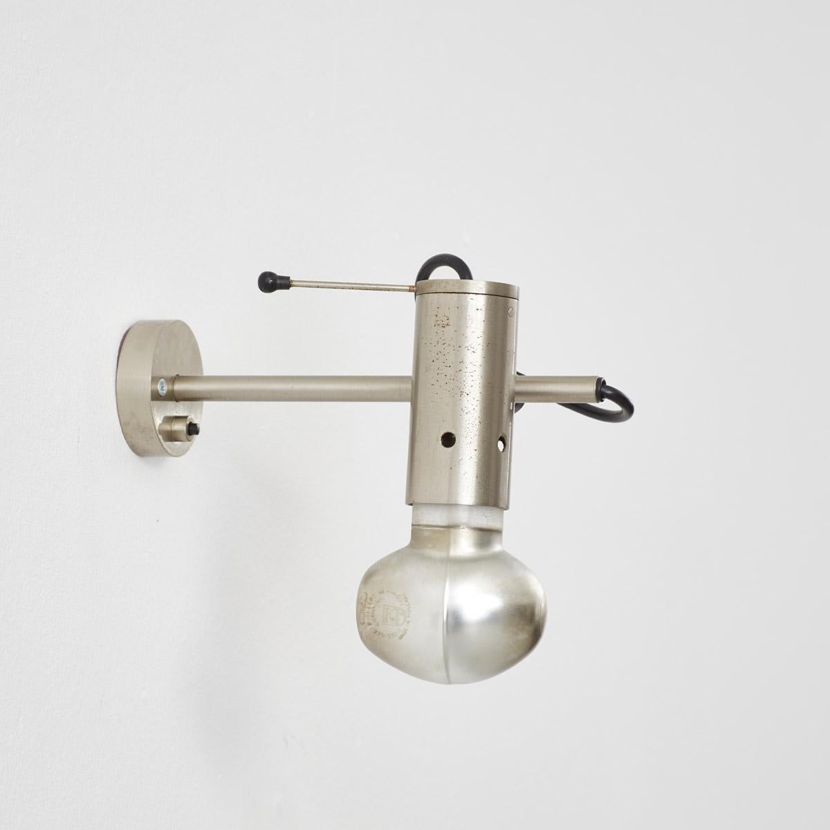 Tito Agnoli 'Mod.186' wall light for O-Luce, Italy 1958. Three Available. In Good Condition For Sale In London, GB