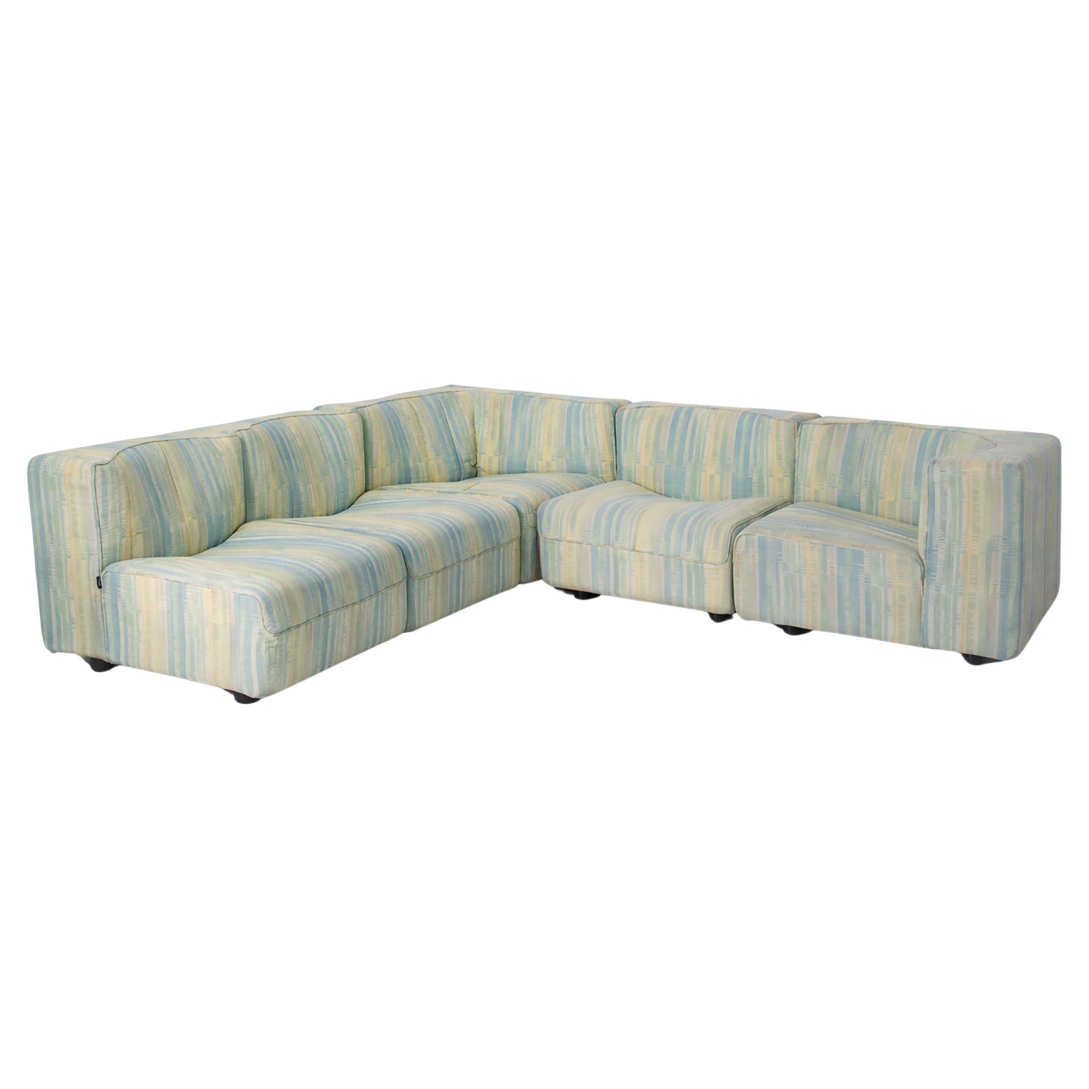 Tito Agnoli modular sofa, Novemila 9000 Mod. for Arflex, original fabric, label