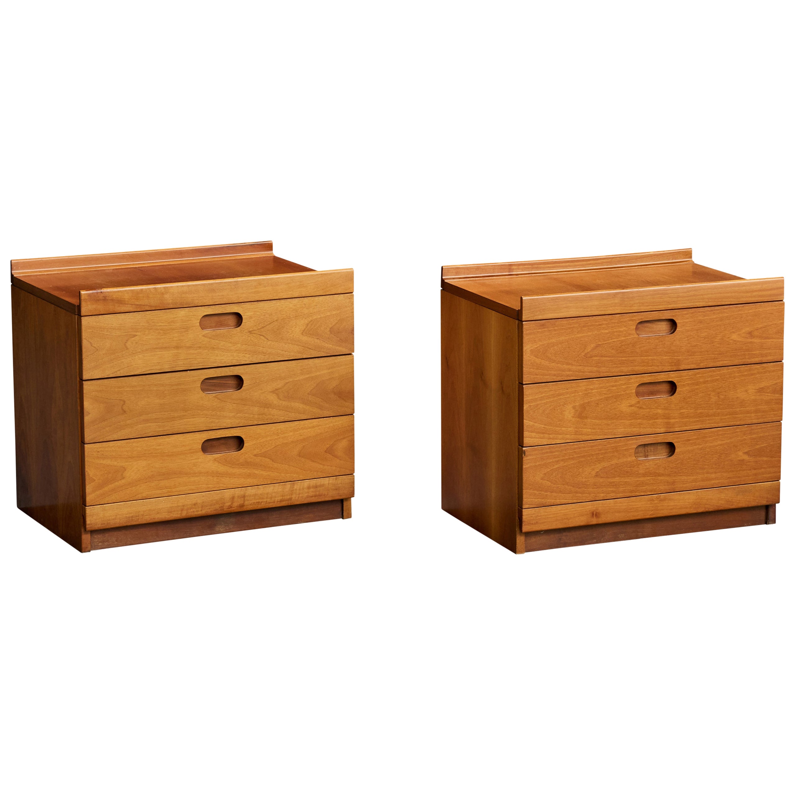 Tito Agnoli, Nightstands, Walnut, Italy, 1970s