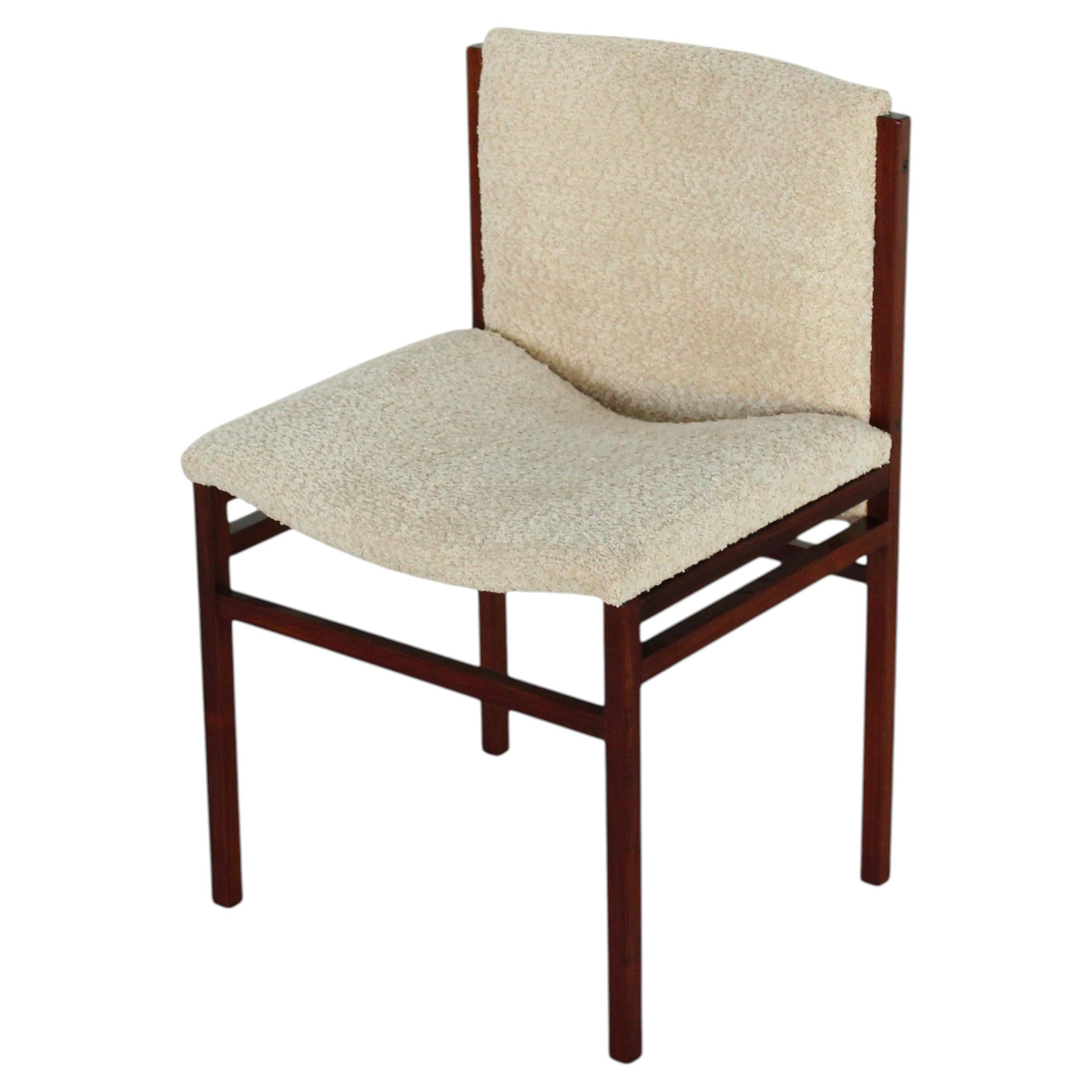 Tito Agnoli Off-White Bouclé Dining Chair für Cinova, 1960er Jahre Italien