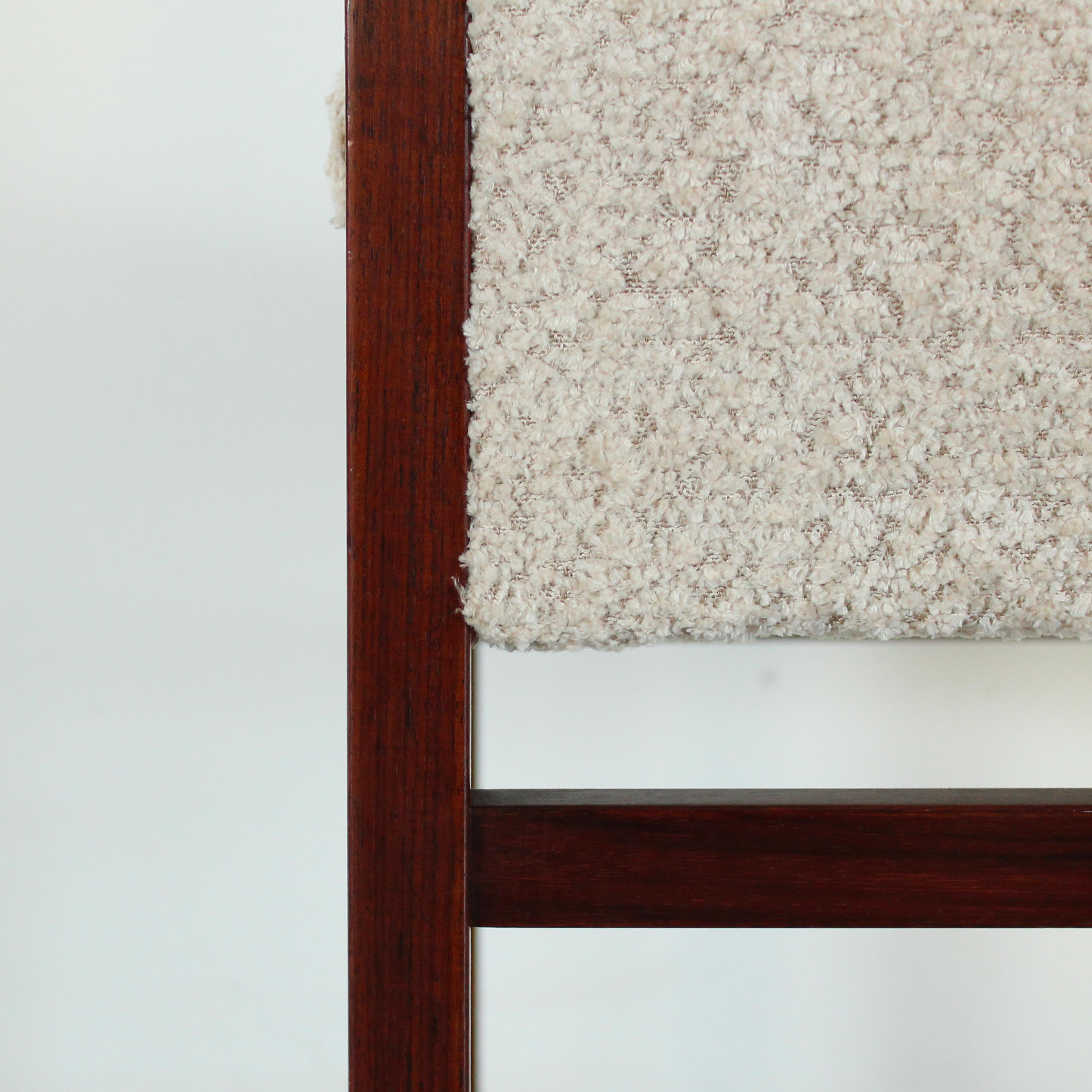 Chaises de salle à manger en bouclé blanc cassé pour Cinova, Italie, années 1960, ensemble de 6 pièces en vente 10