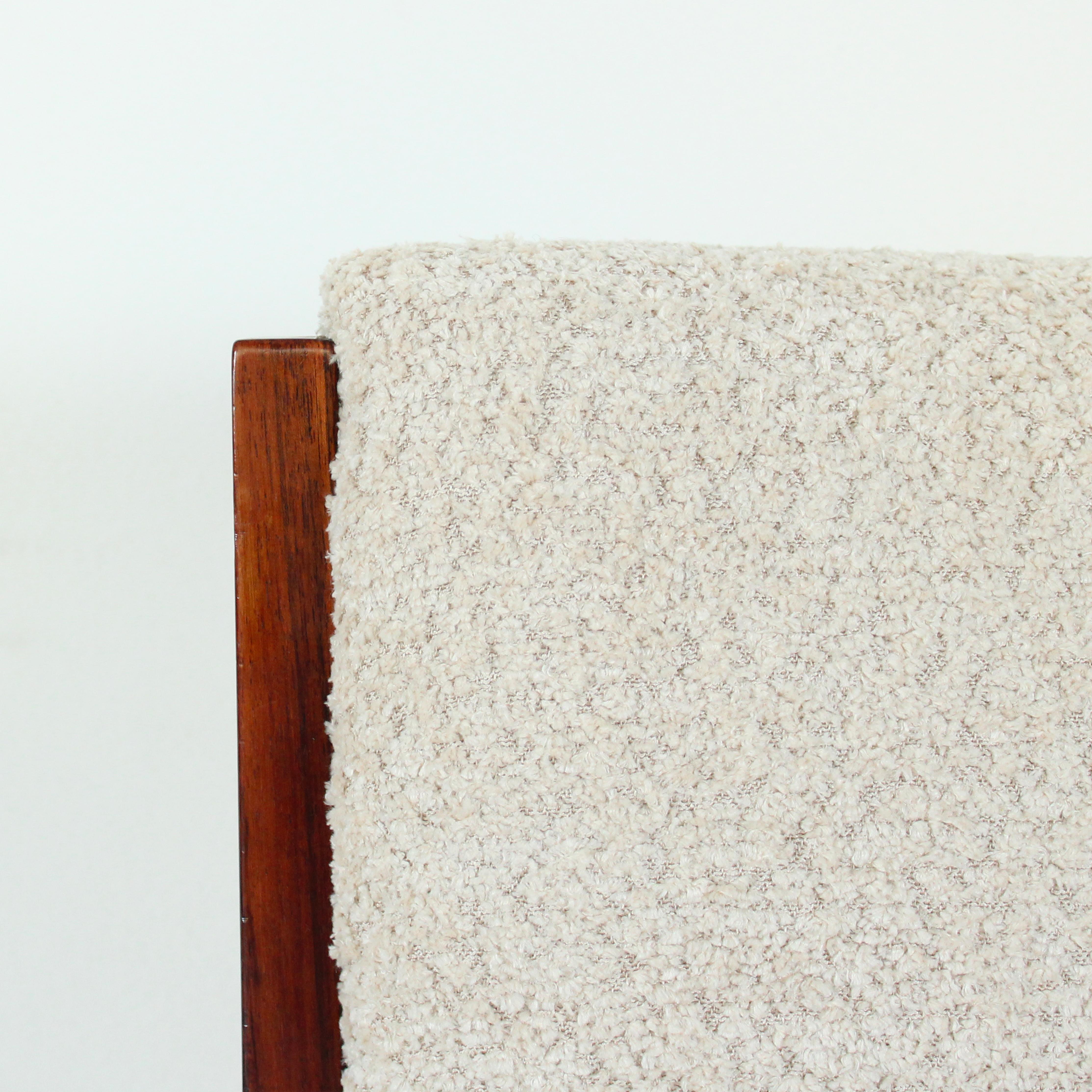 Chaises de salle à manger en bouclé blanc cassé pour Cinova, Italie, années 1960, ensemble de 6 pièces en vente 12