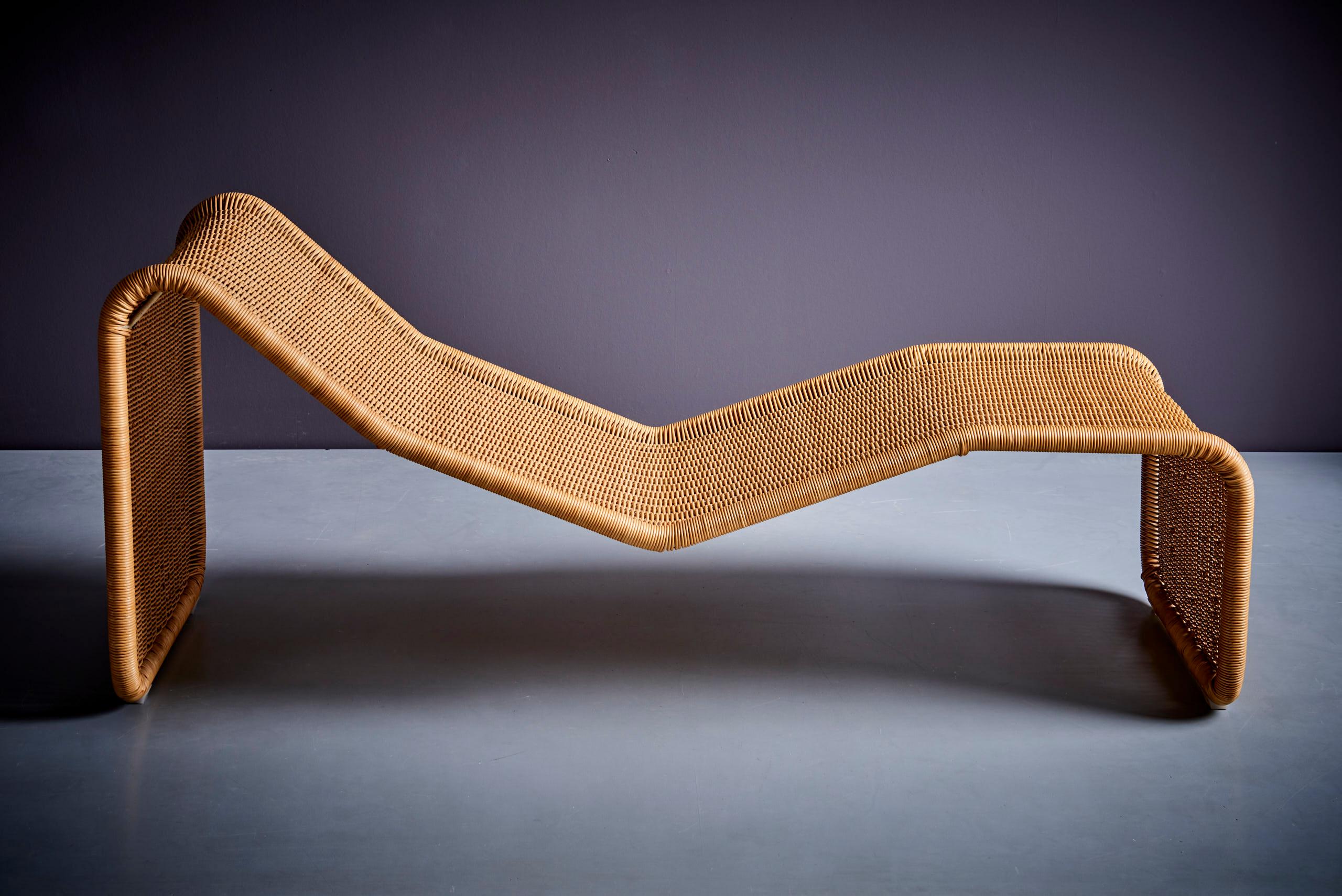 Mid-Century Modern  Tito Agnoli P3S Pierantonio Bonacina Chaise Lounge in Rattan Italy - 1960s For Sale