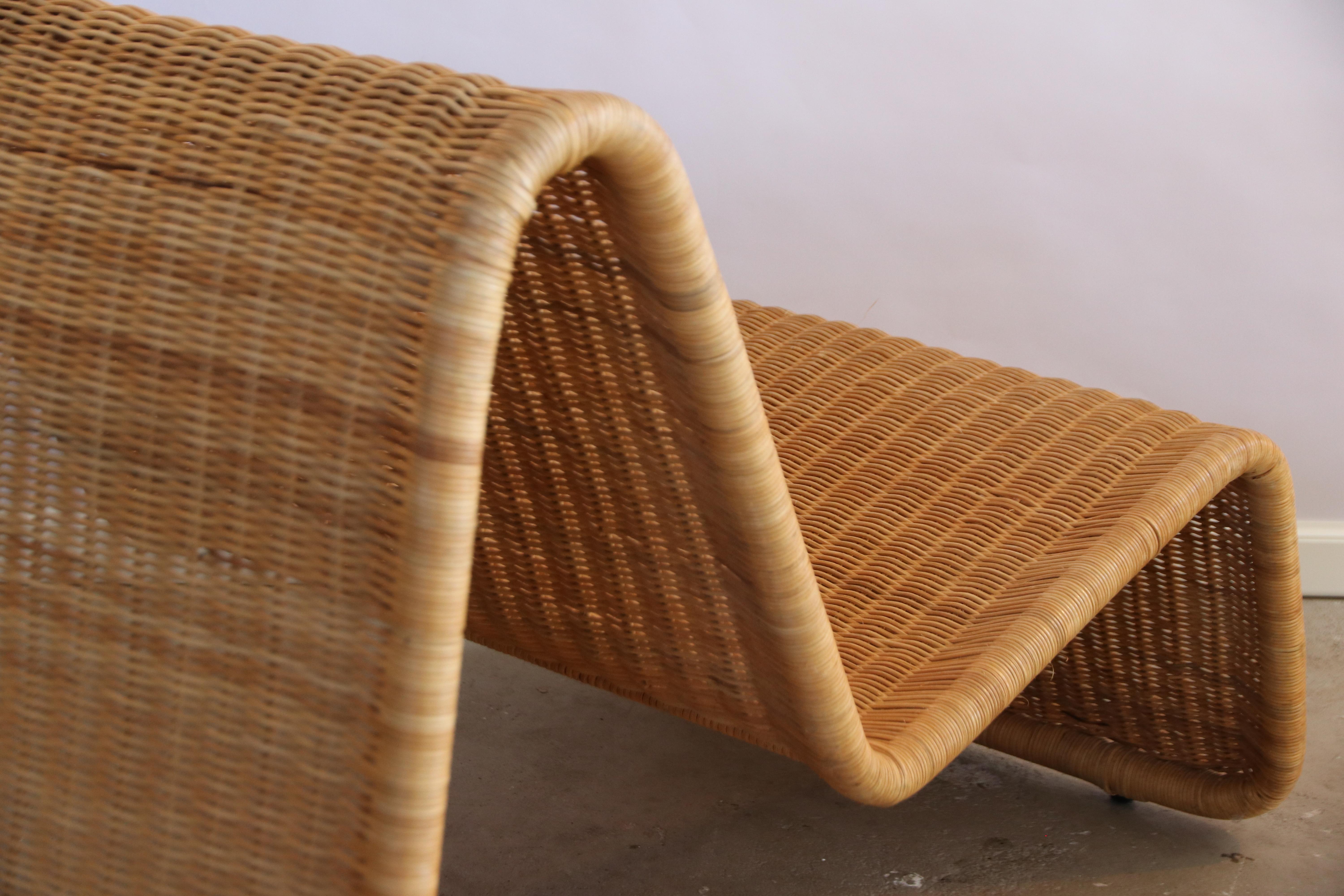 Mid-20th Century Tito Agnoli P4 Rattan Easy or Lounge Indoor or Outdoor Chaise Longue Chair For Sale