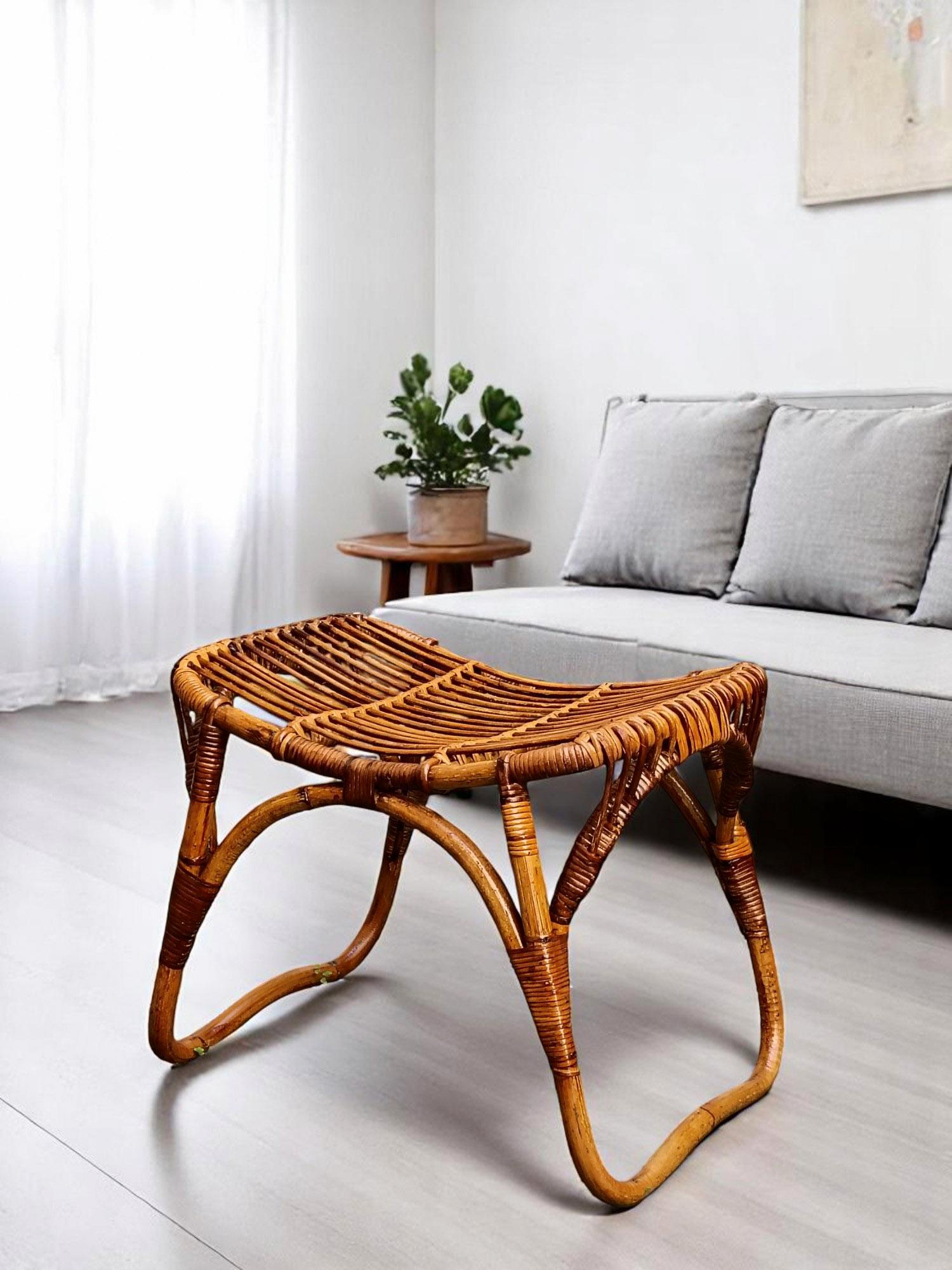 Tito Agnoli for Bonacina Stool in Rattan and Wicker, Italy 1960s For Sale 1