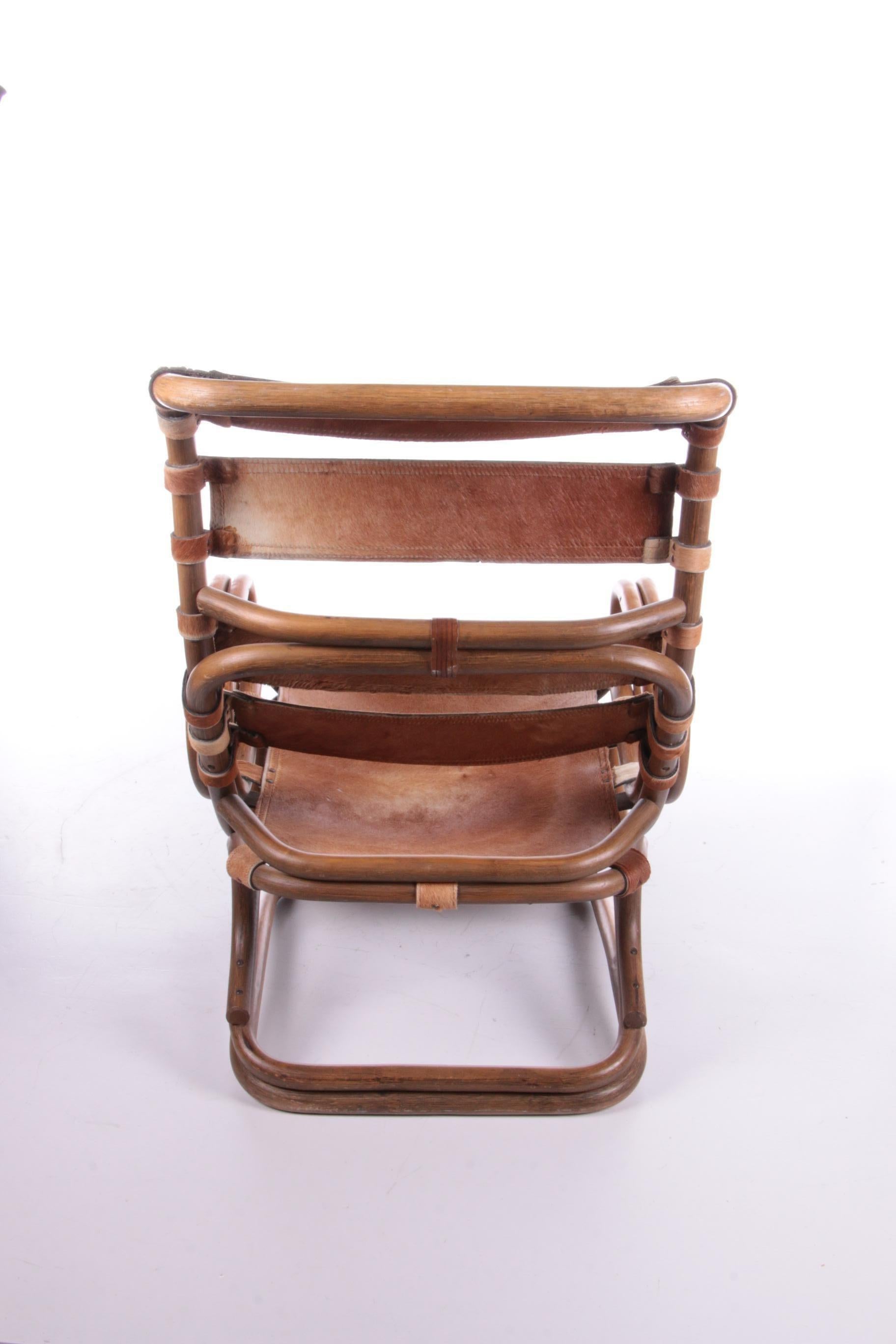Milieu du XXe siècle Chaise de relax Tito Agnoli en bambou et cuir, 1960 en vente