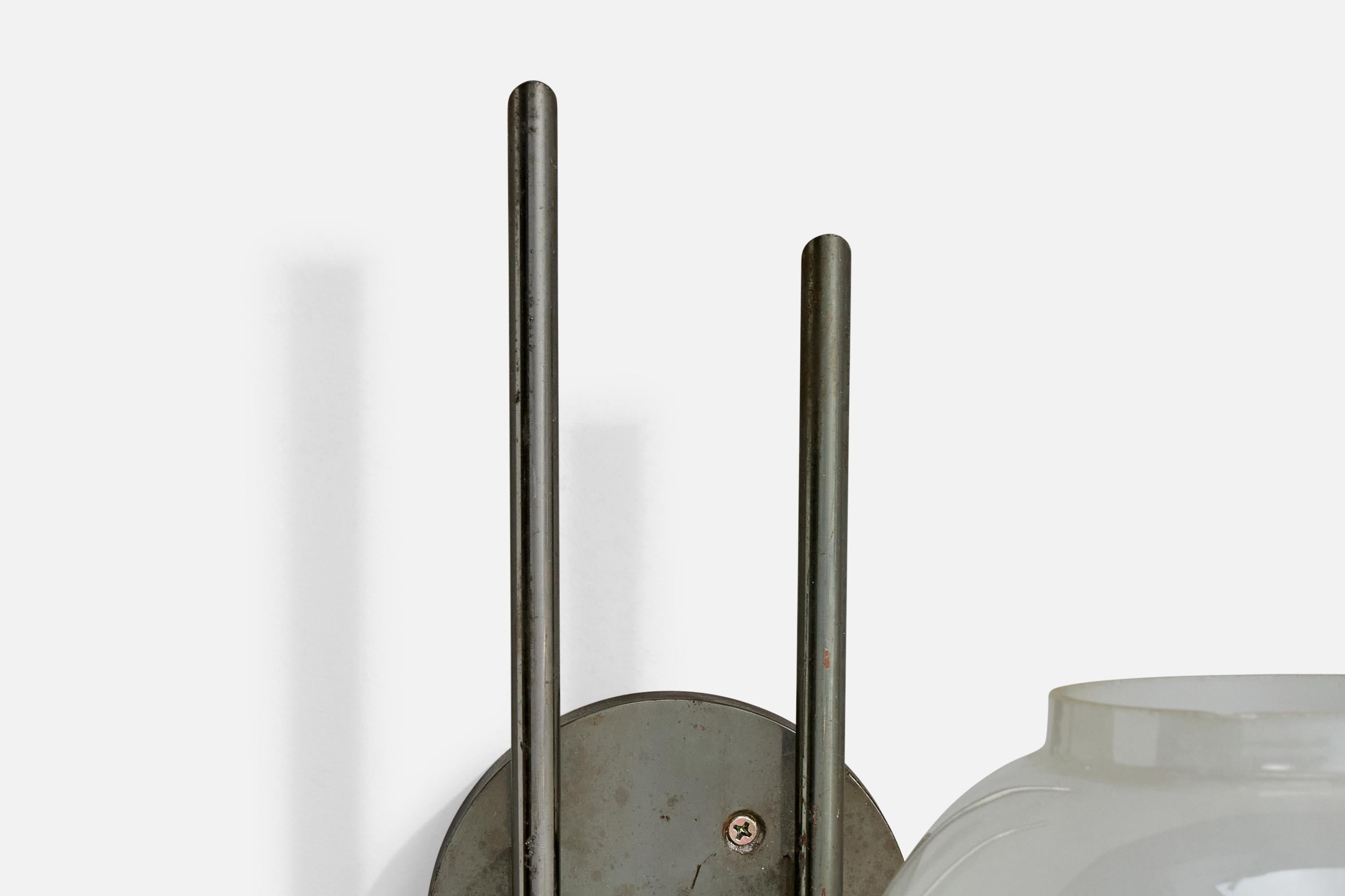 Tito Agnoli, Wall Light, Metal, Glass, Italy, 1961 In Good Condition For Sale In High Point, NC