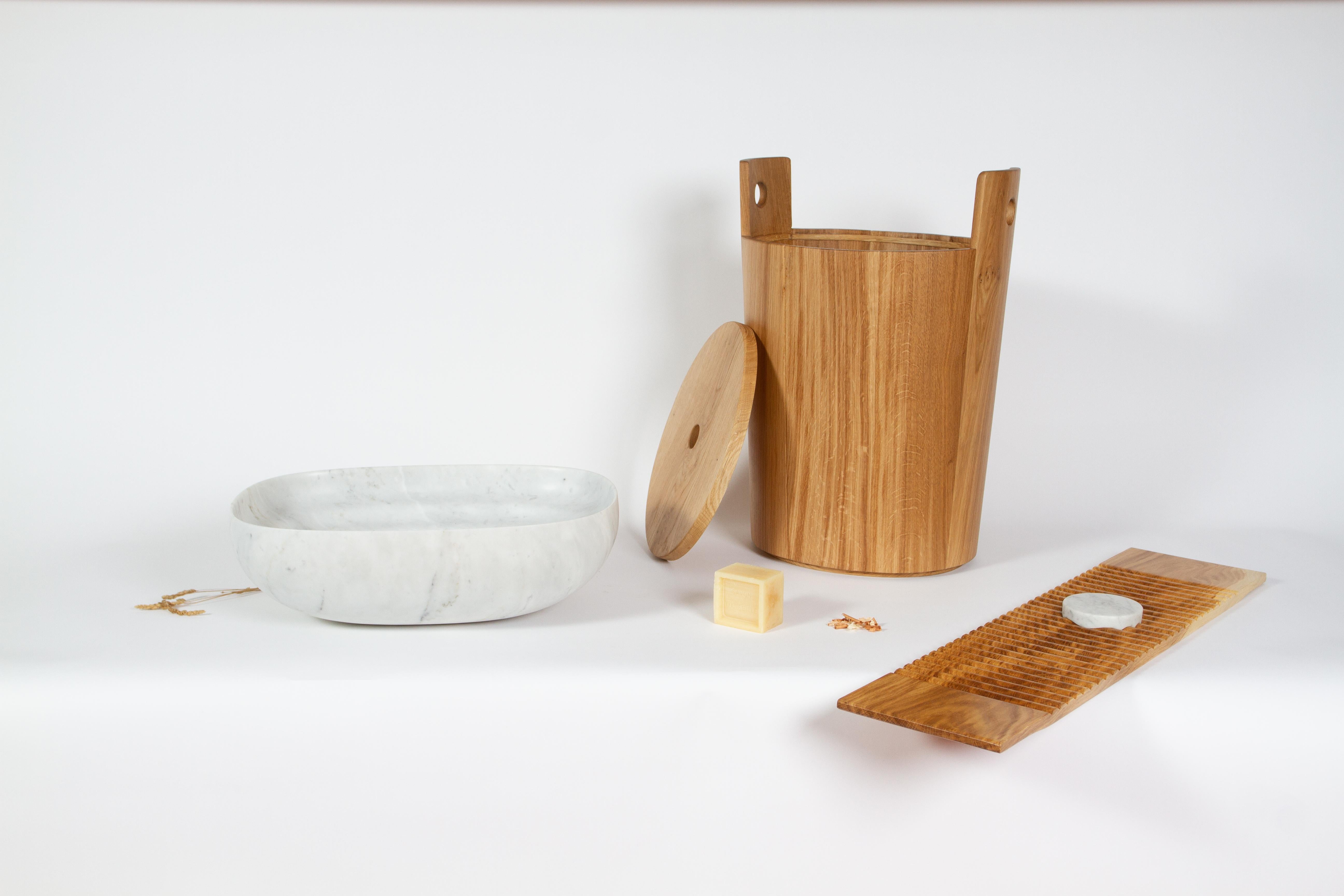 Autre TITO & TITINO - Tablette de bain en bois de chêne et porte-savon en marbre en vente