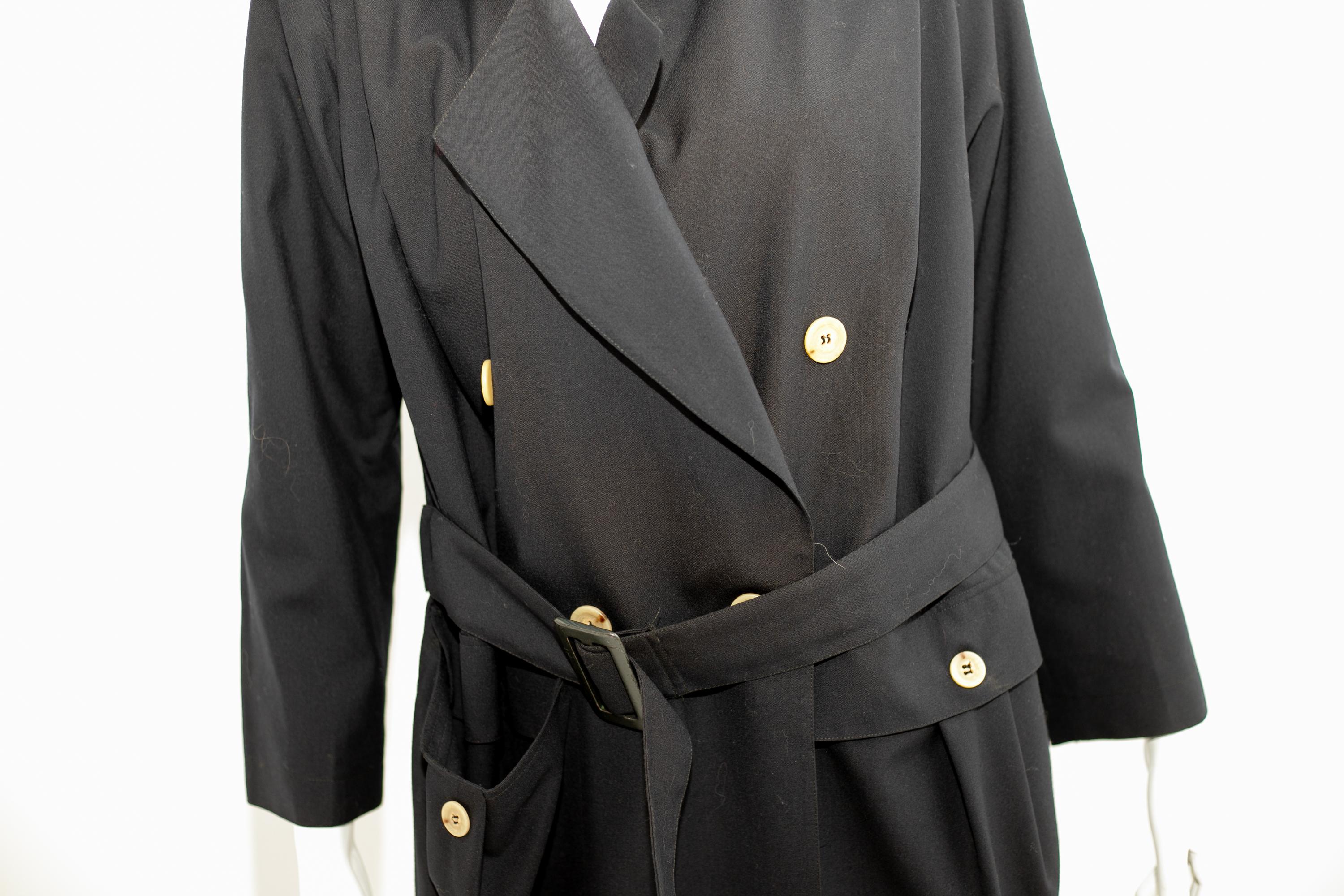 Titolo Vintage Black Trench Coat with Belt In Good Condition For Sale In Milano, IT