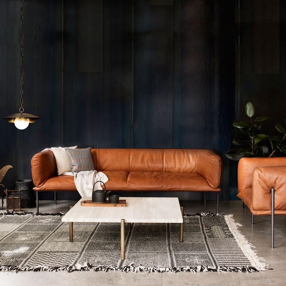 Contemporary Tivoli Coffee Table; 4 Legs; 39