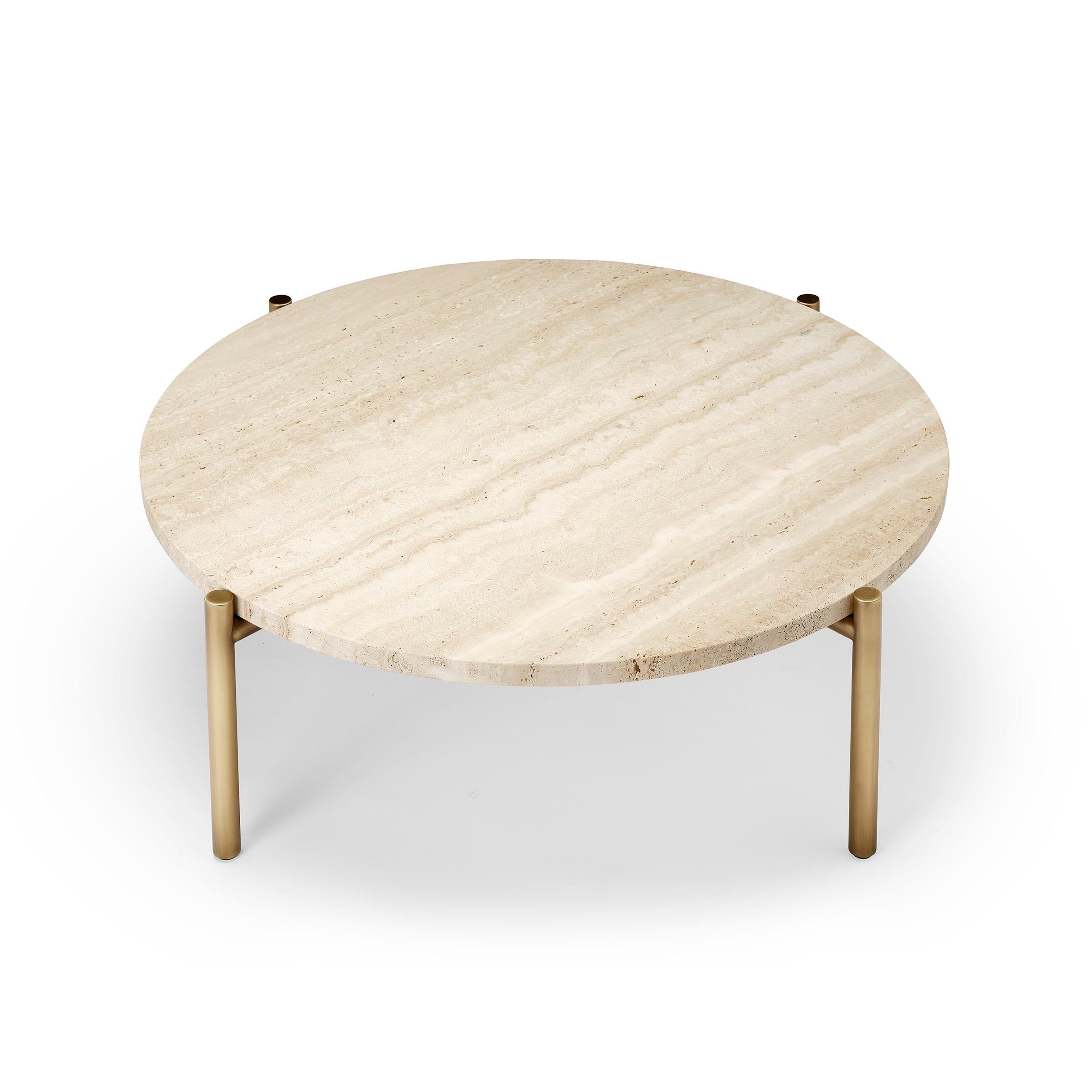 Moderne Table basse Tivoli à 4 pieds, plateau rond en travertin et base en laiton bruni en vente