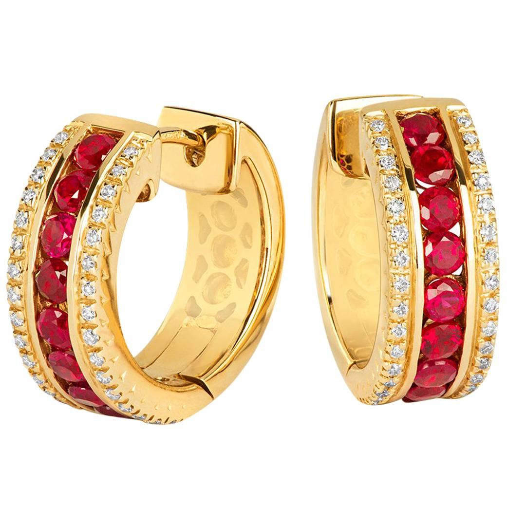 Tivon 18 Carat Yellow Gold Round Diamond and Round Ruby small hoop earrings For Sale